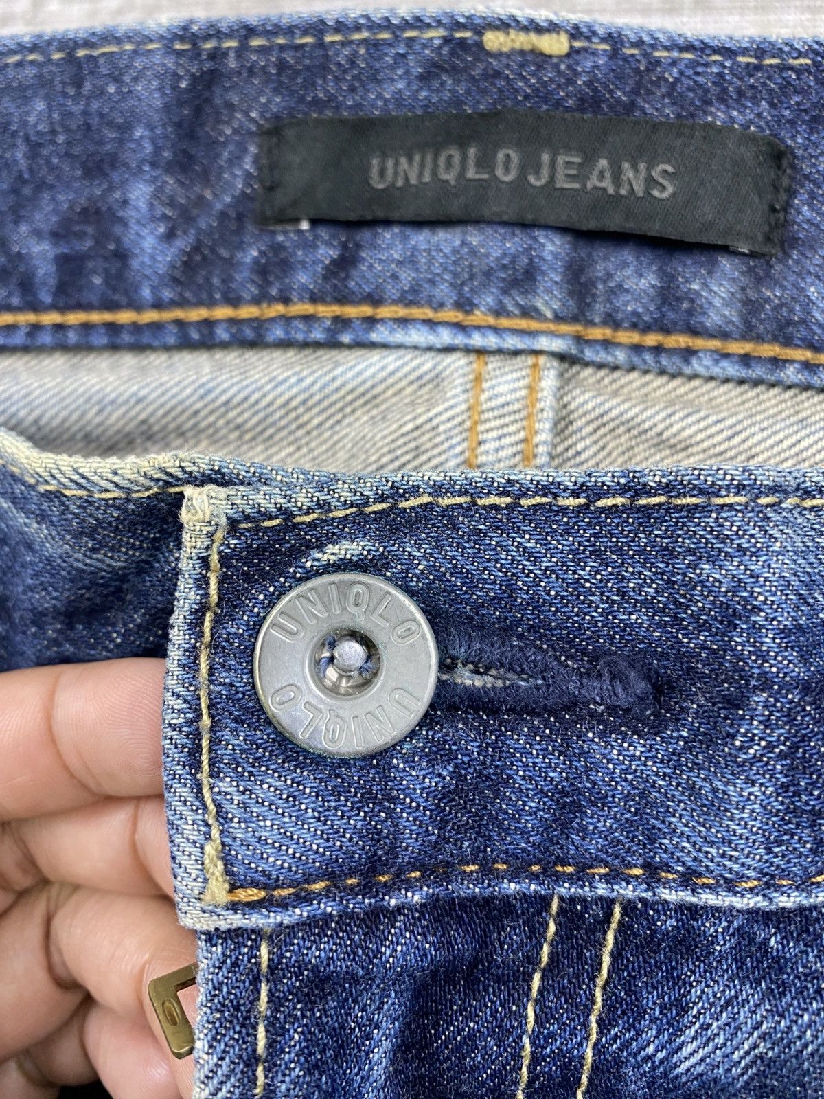 Japanese Brand × Uniqlo Vintage Uniqlo Big Size Denim Pants Size US 35 - 13 Thumbnail