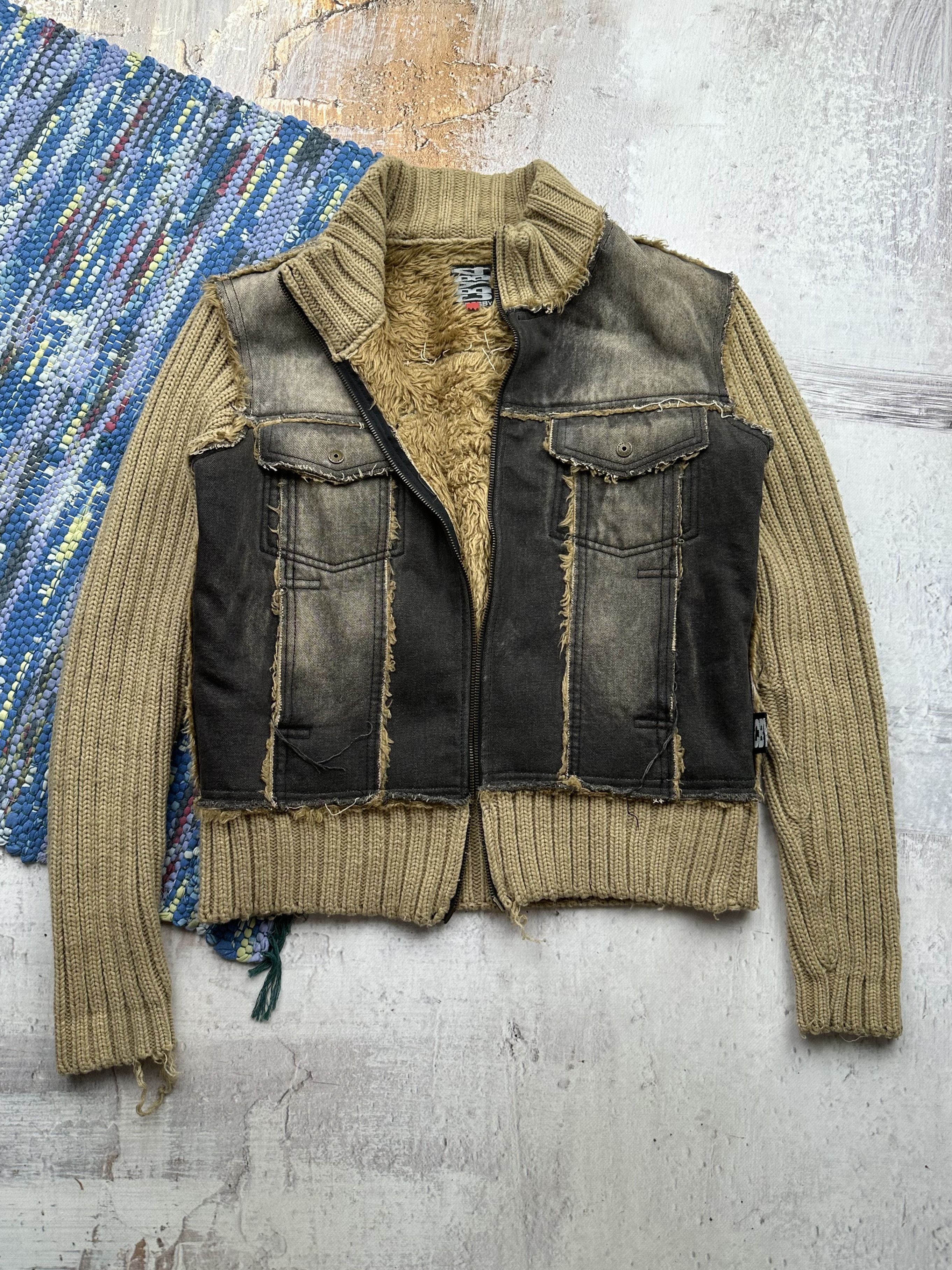 Japanese Brand Vintage Faded Knit Hybrid Jacket Size US S / EU 44-46 / 1 - 1 Thumbnail