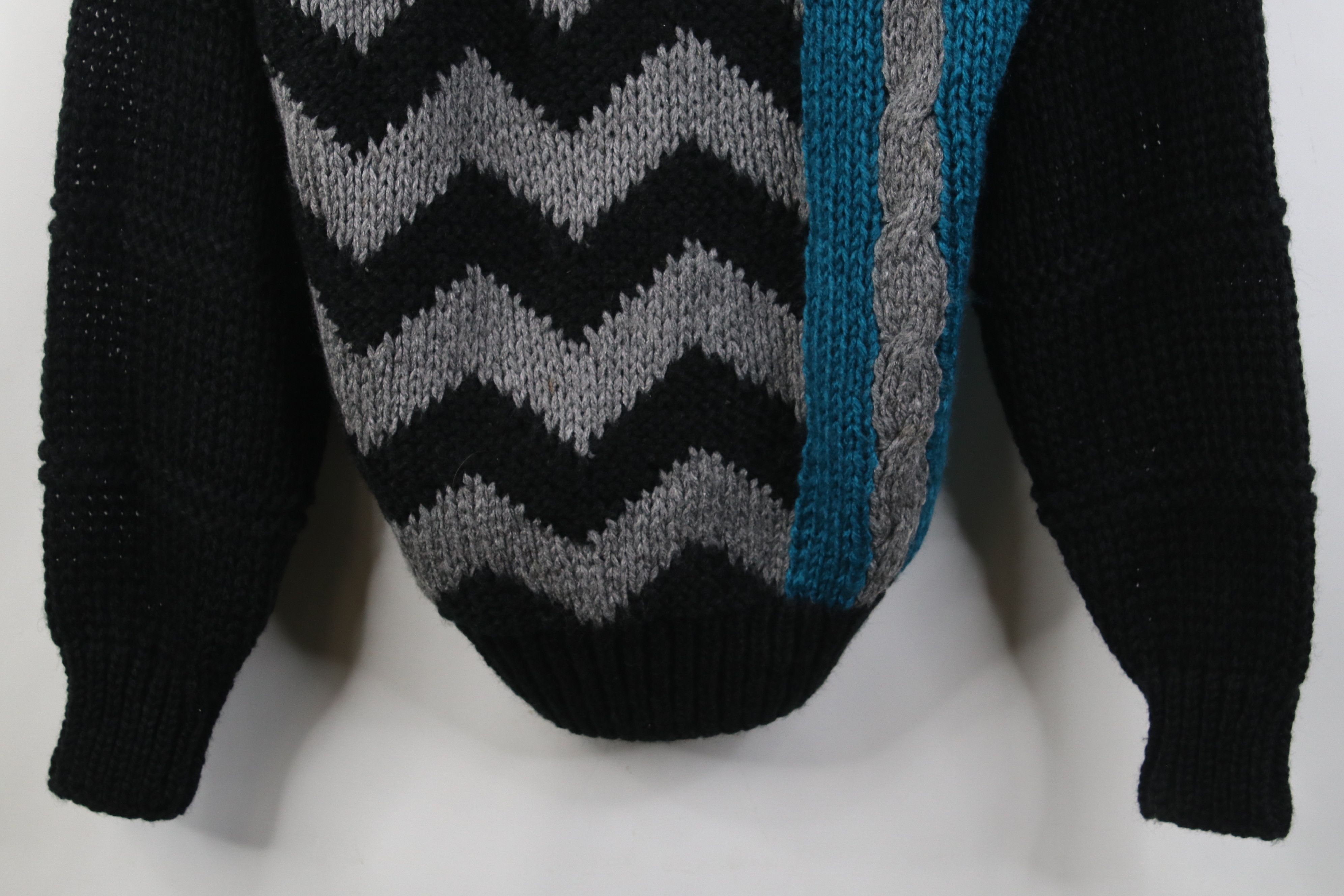Vintage Deadstock Vintage 90s Streetwear Hand Knit Geometric Sweater Size M / US 6-8 / IT 42-44 - 3 Thumbnail