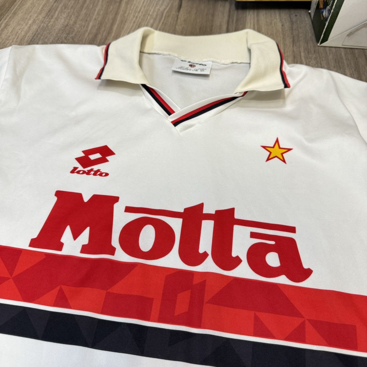 Lotto Sport AC Milan 93/94 vintage away shirt Size US L / EU 52-54 / 3 - 3 Thumbnail