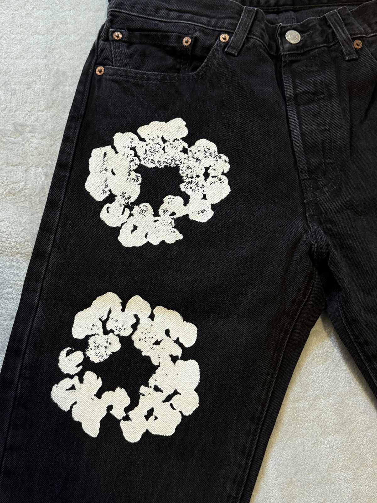 DENIM TEARS Denimtears x Levi’s Jeans Wreath Jeans Size US 33 - 3 Thumbnail