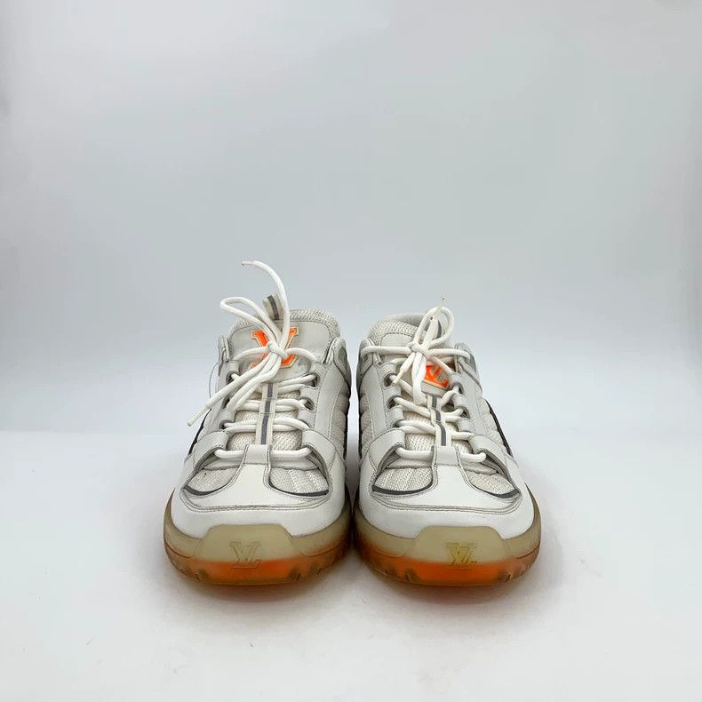 Louis Vuitton Louis Vuitton White round-toe platform lace-up sneaker Size US 8 / EU 41 - 3 Thumbnail