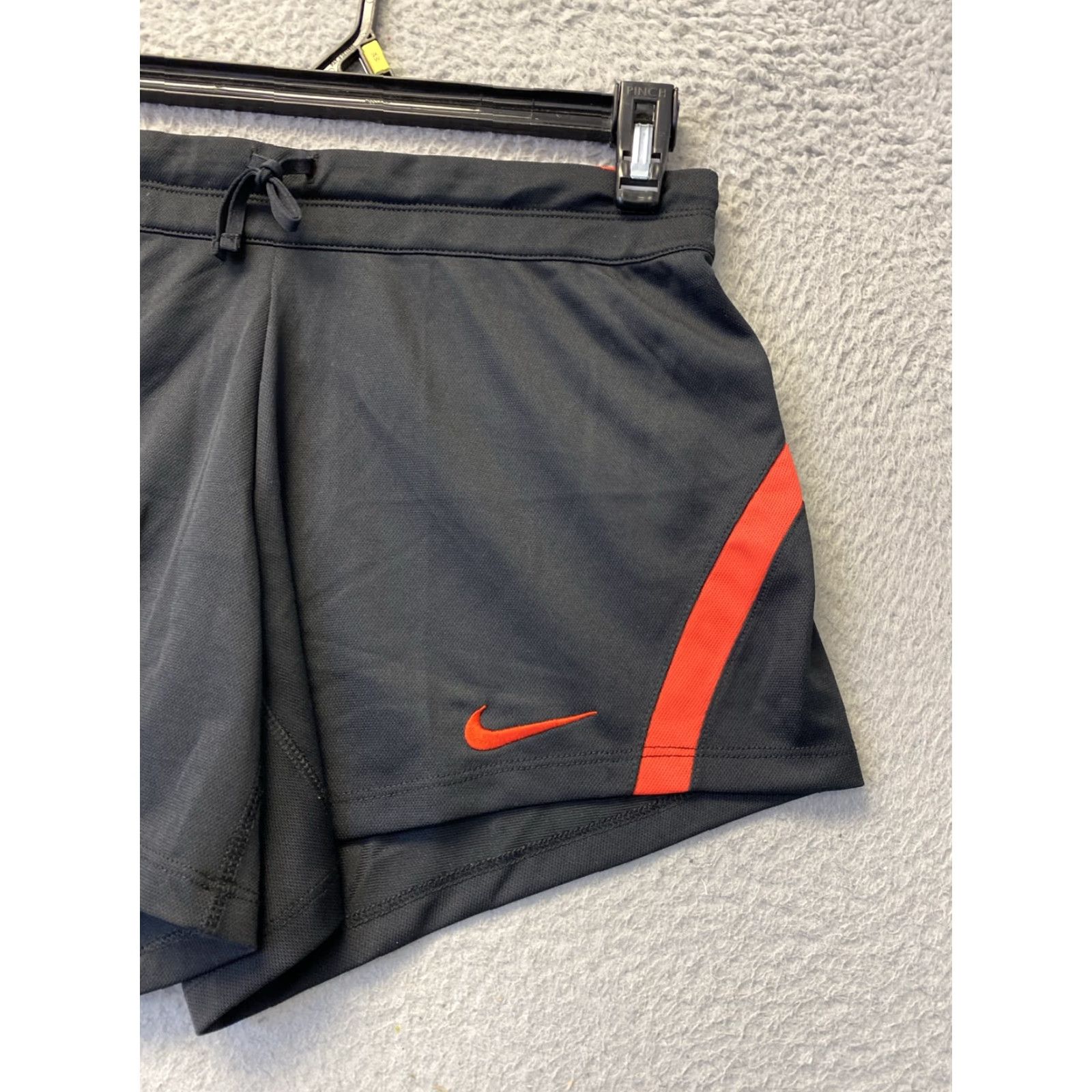Nike Nike Shorts Womens s Lightweight Outdoors Workout Black Casual Dri-Fit 33-87 Size 28" / US 6 / IT 42 - 2 Thumbnail