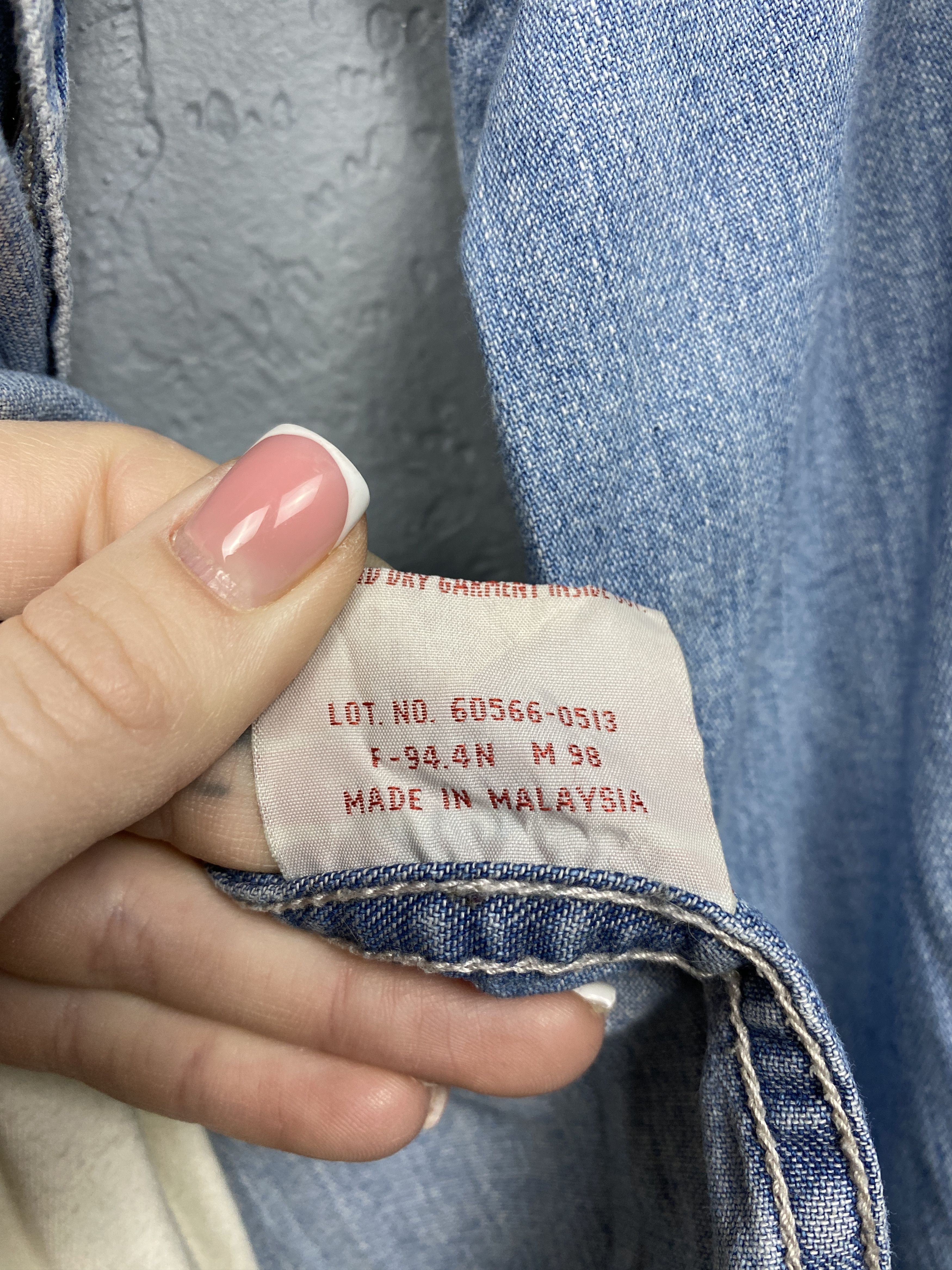 Levi's Levi's 90s Vintage Mens Long Sleeve Denim Shirt Size US L / EU 52-54 / 3 - 8 Thumbnail
