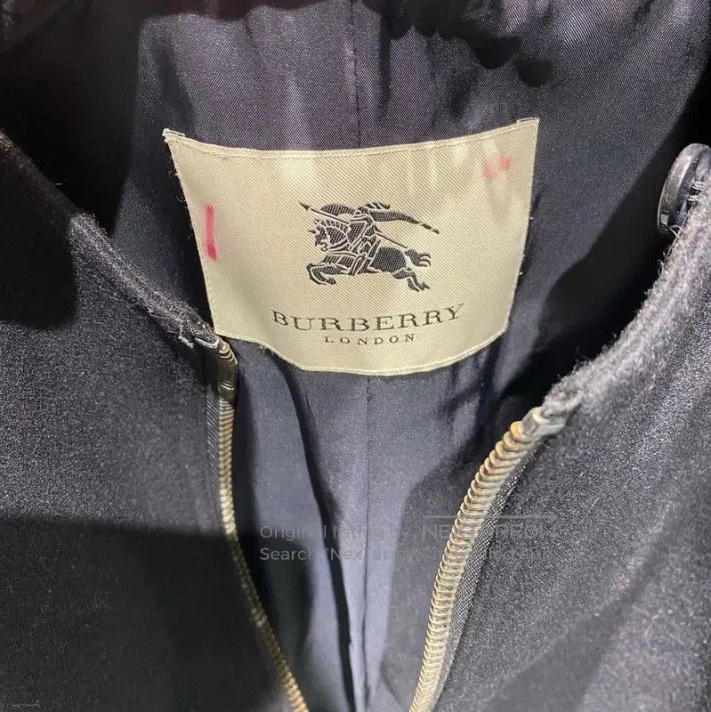 Burberry Burberry Black Wool Women's Jacket. Size S / US 4 / IT 40 - 3 Thumbnail
