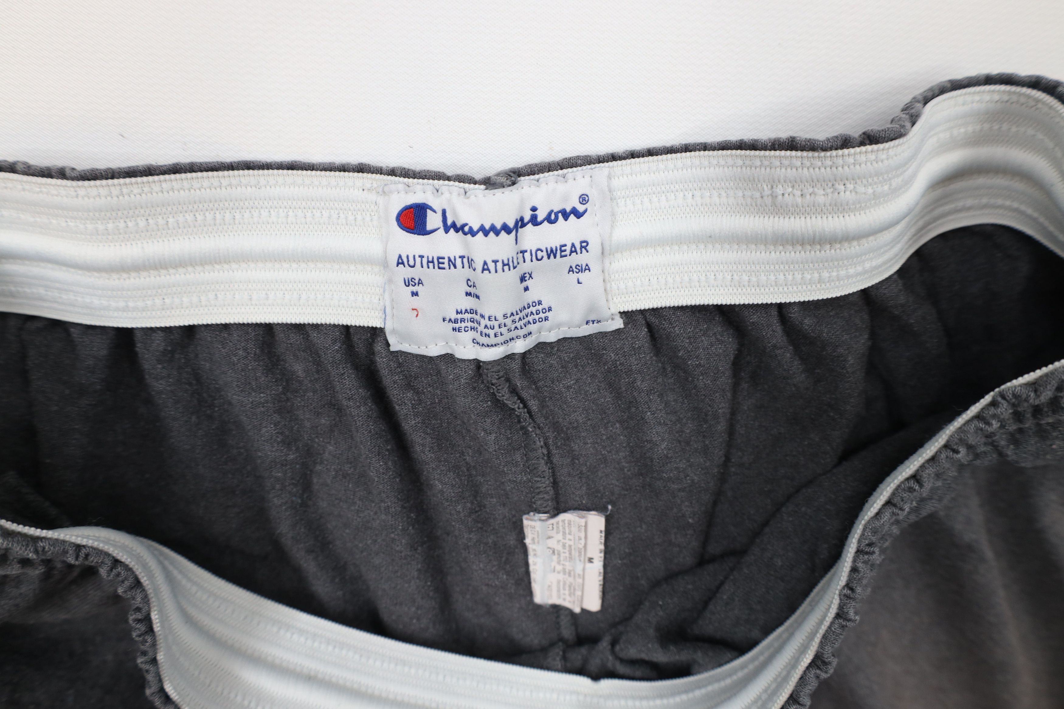 Champion × Vintage Vintage Champion Logo Sun Faded Above Knee Shorts Gray Size US 32 / EU 48 - 7 Thumbnail