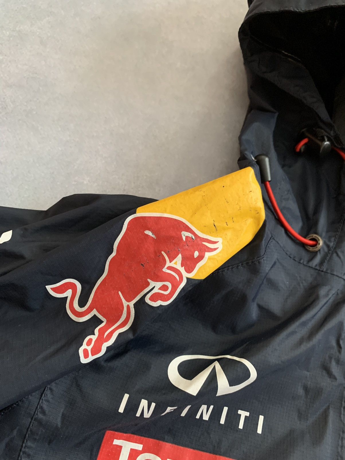 Formula 1 × Red Bull RED BULL/INFINITI F1 RACING TEAM RAIN JACKET PEPE JEANS Size US XS / EU 42 / 0 - 12 Thumbnail
