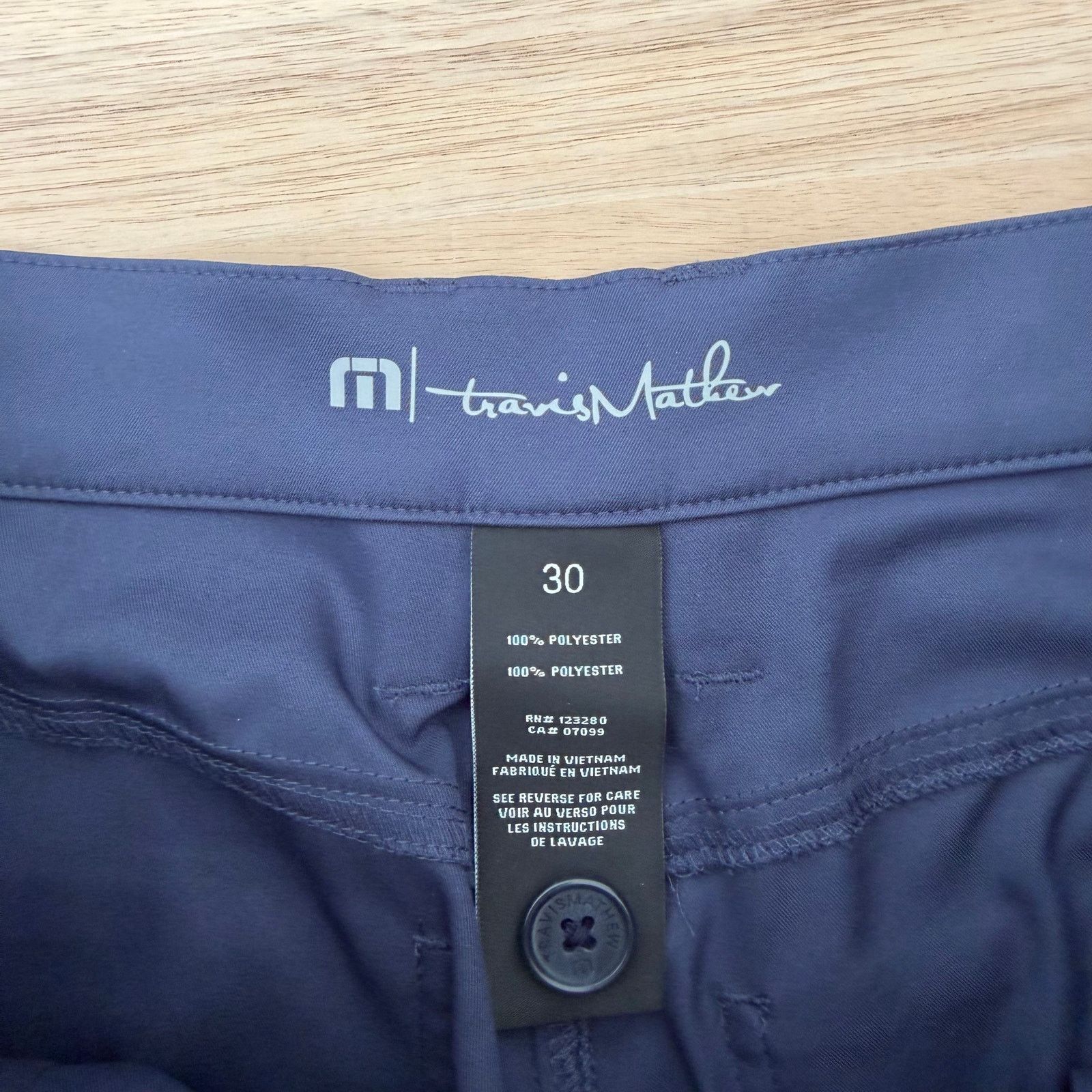 TravisMathew Travis Mathew Navy Blue Flat Front Golf Pants Sz 30 Size US 30 / EU 46 - 2 Thumbnail