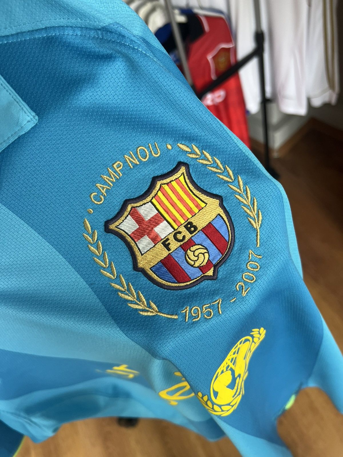 Nike Soccer Jersey Nike Barcelona 2007/08 Unicef Football Kit Size US XL / EU 56 / 4 - 3 Thumbnail