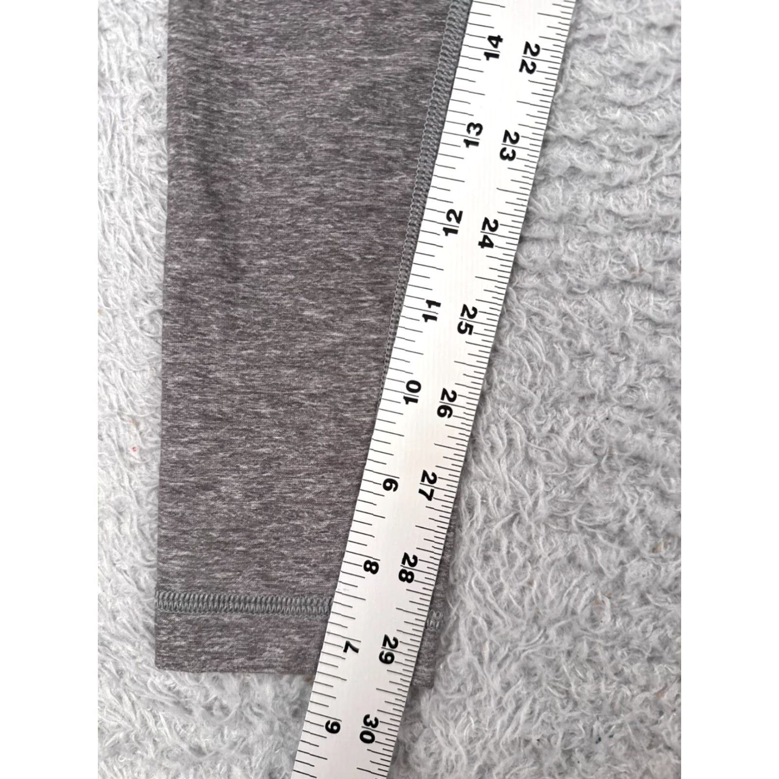 Lululemon VINTAGE Lululemon Wunder Under Pants Women's Yoga Workout Skinny Gym Activewear 2 Gray Size 26" / US 2 / IT 38 - 6 Thumbnail