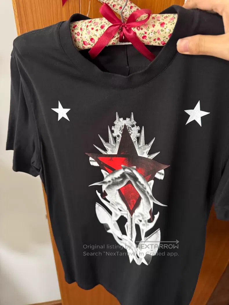 Givenchy Givenchy Black Short Sleeve T-shirt Star Shark Print Size US S / EU 44-46 / 1 - 2 Thumbnail