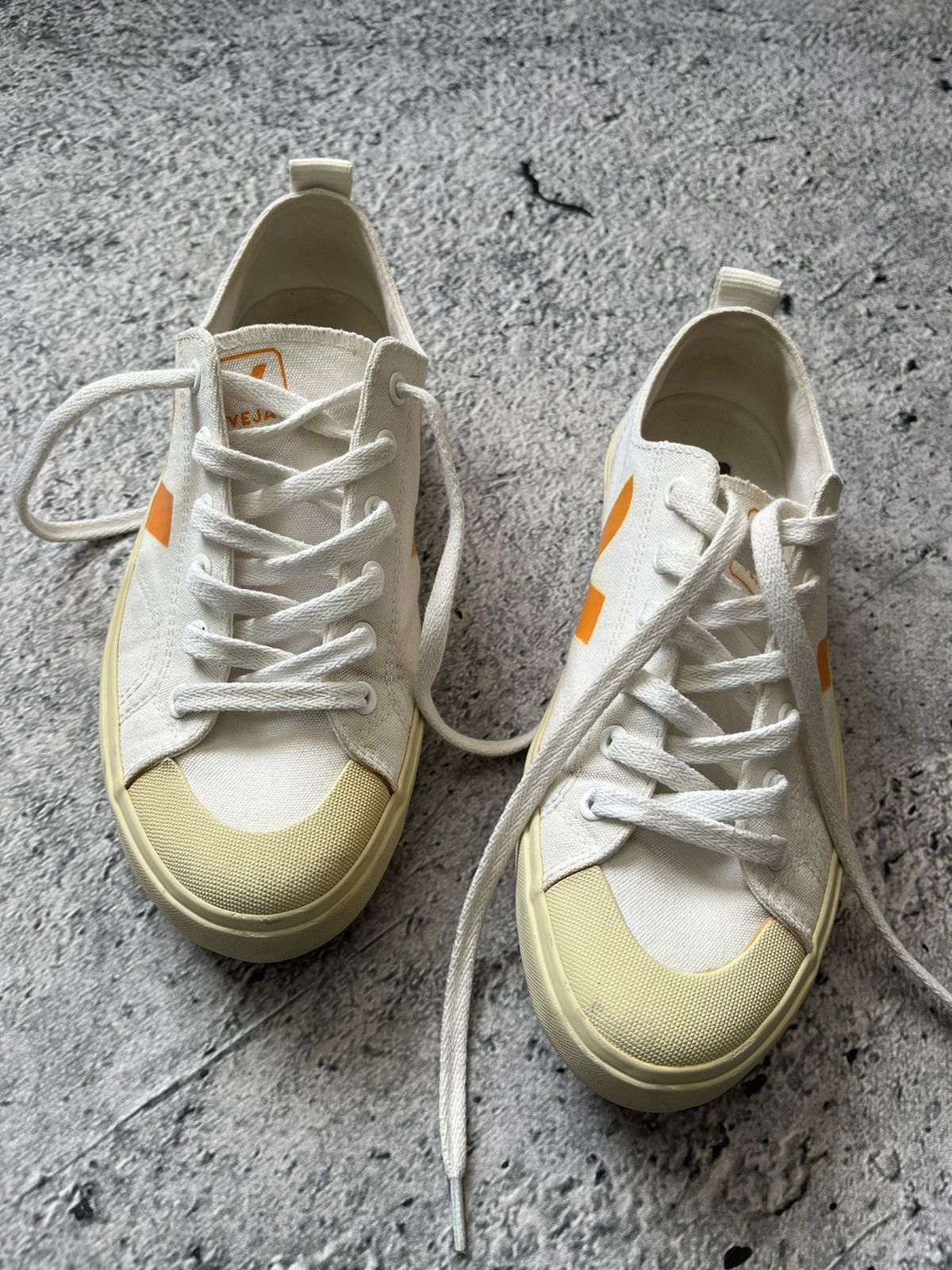 Veja Veja Nova Trainers White Ouro F Size US 6.5 / EU 39-40 - 5 Thumbnail