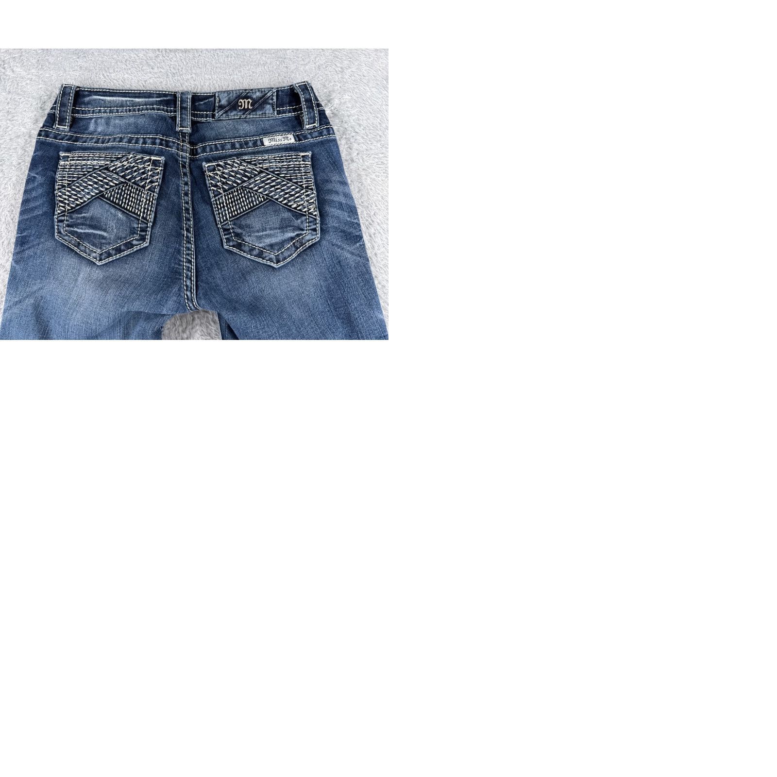 Miss Me Miss Me Jeans Women 26x21 Blue Denim Capri Cuffed Distressed Low Rise 26 5-Pocket Design Embroidered Denim Lyons? (No) Size 26" / US 2 / IT 38 - 10 Thumbnail