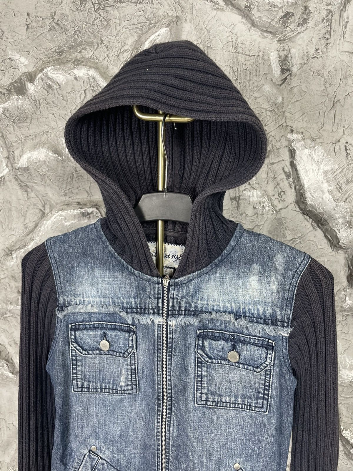 14th Addiction × Japanese Brand × Vintage 2000s Y2K Punk Distressed Fade Zip Hoodie Diesel Style Size US S / EU 44-46 / 1 - 4 Thumbnail