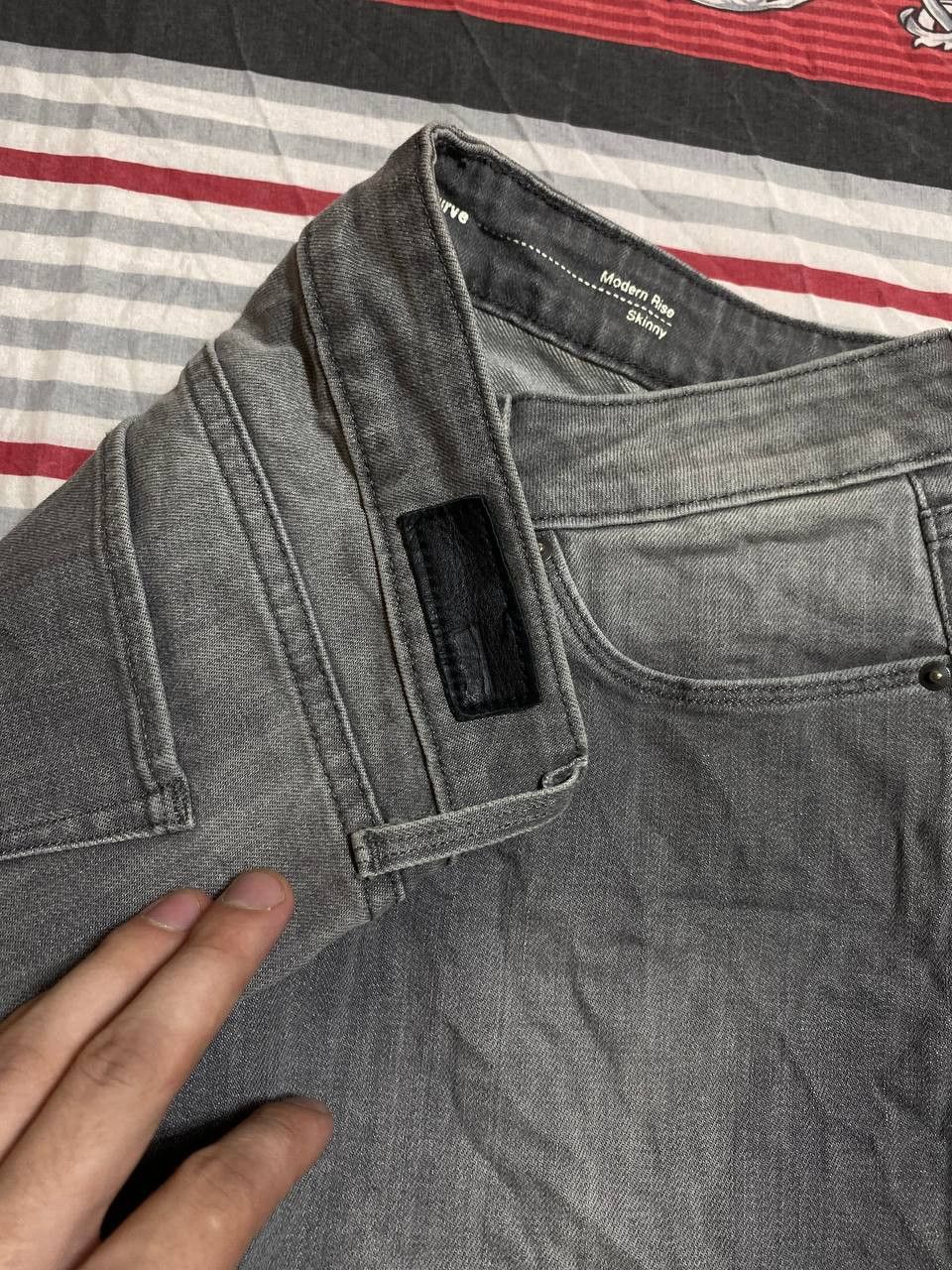 Levi's × Vintage Vintage Levi's Jeans Distressed Denim SKINNY MODERN RISE Size US 32 / EU 48 - 17 Thumbnail