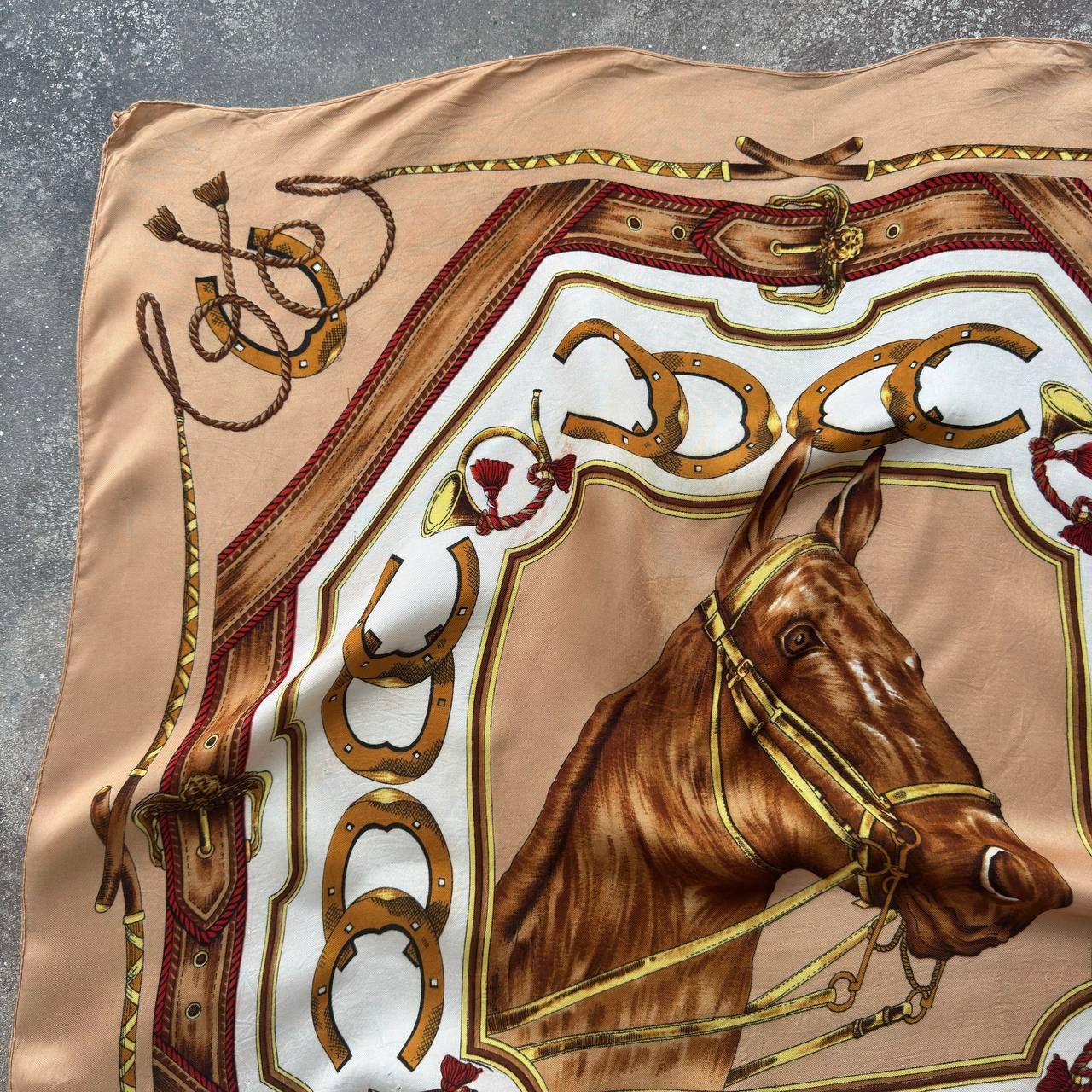Vintage Italian Vintage Horse Head Luxury Silk Scarf (Hemes Style) Size ONE SIZE - 3 Thumbnail