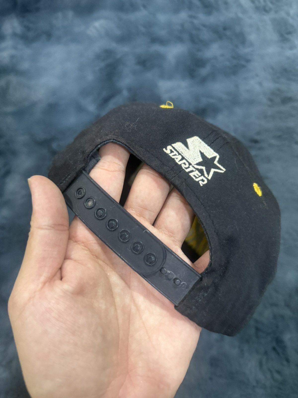 Starter vintage 1990s Adelaide Crowss AFL starter snapback cap Size ONE SIZE - 5 Thumbnail