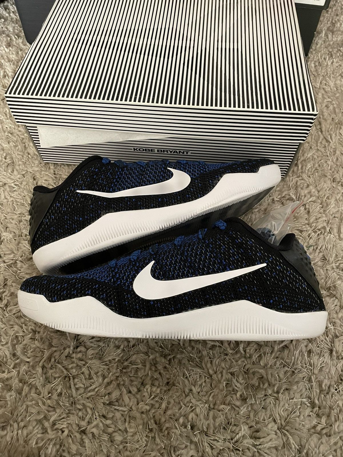 Nike Nike Kobe 11 Elite Low Mark Parker Size US 10 / EU 43 - 2 Thumbnail