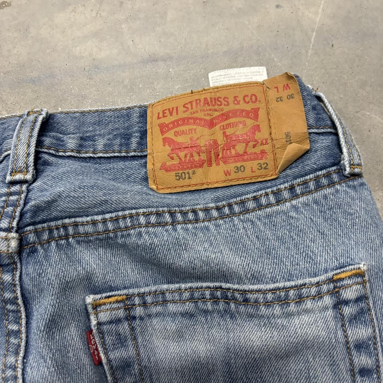 Levi's × Vintage Crazy Vintage Y2K/2000s Light Wash Levis 501 Distressed Denim Jeans! Size US 28 / EU 44 - 7 Thumbnail