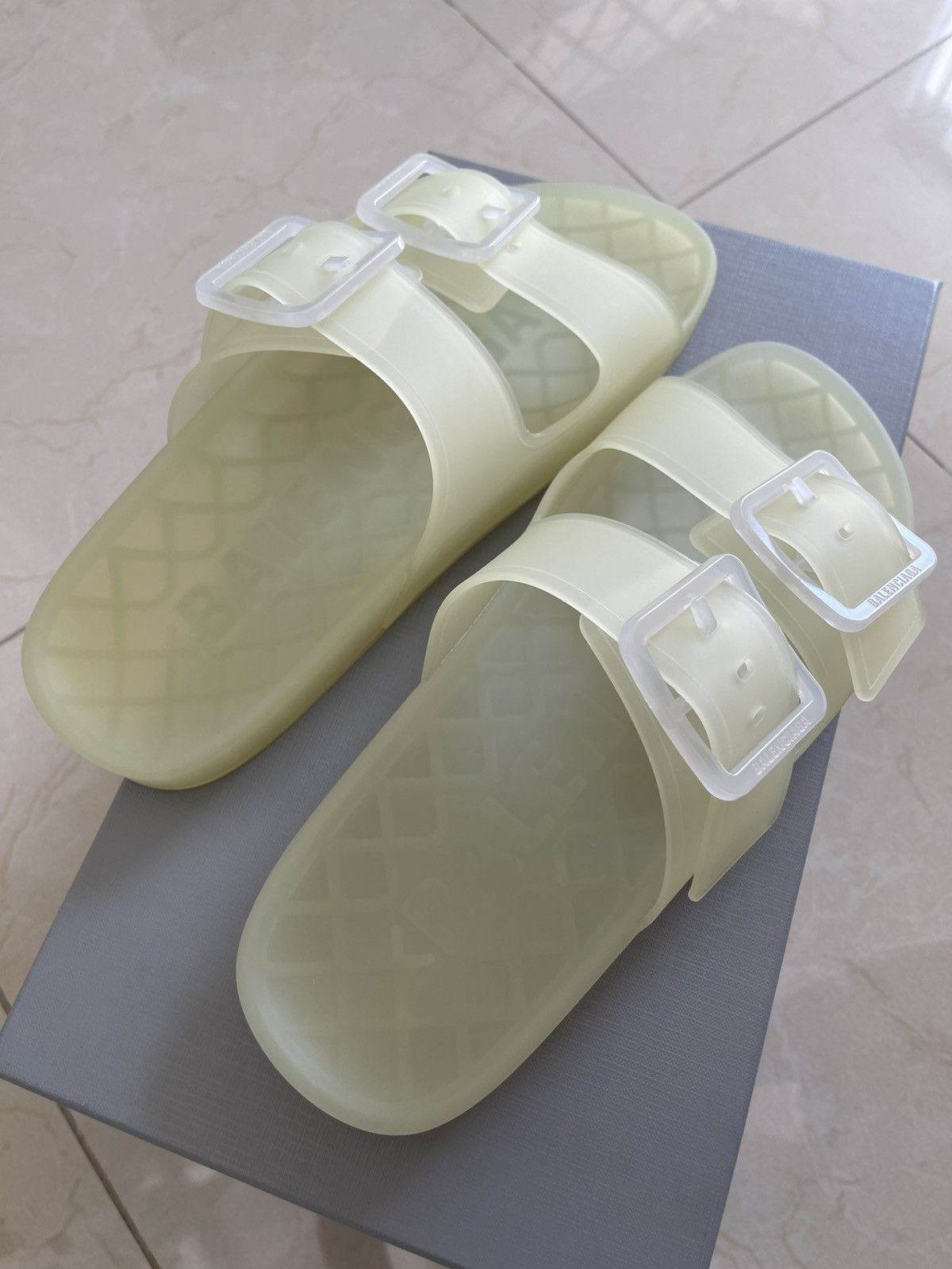 Balenciaga Balenciaga Mallorca Transparent Sandal Size US 8 / EU 41 - 1 Thumbnail
