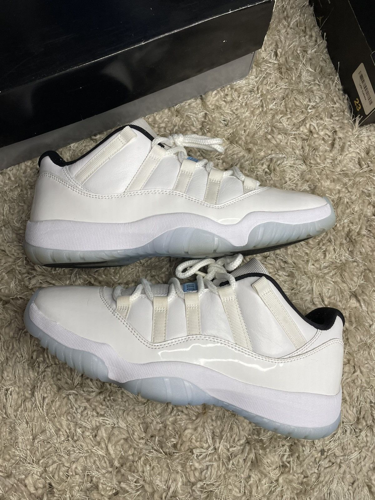 Jordan Brand Jordan 11 Low Legend Low Size US 10 / EU 43 - 2 Thumbnail