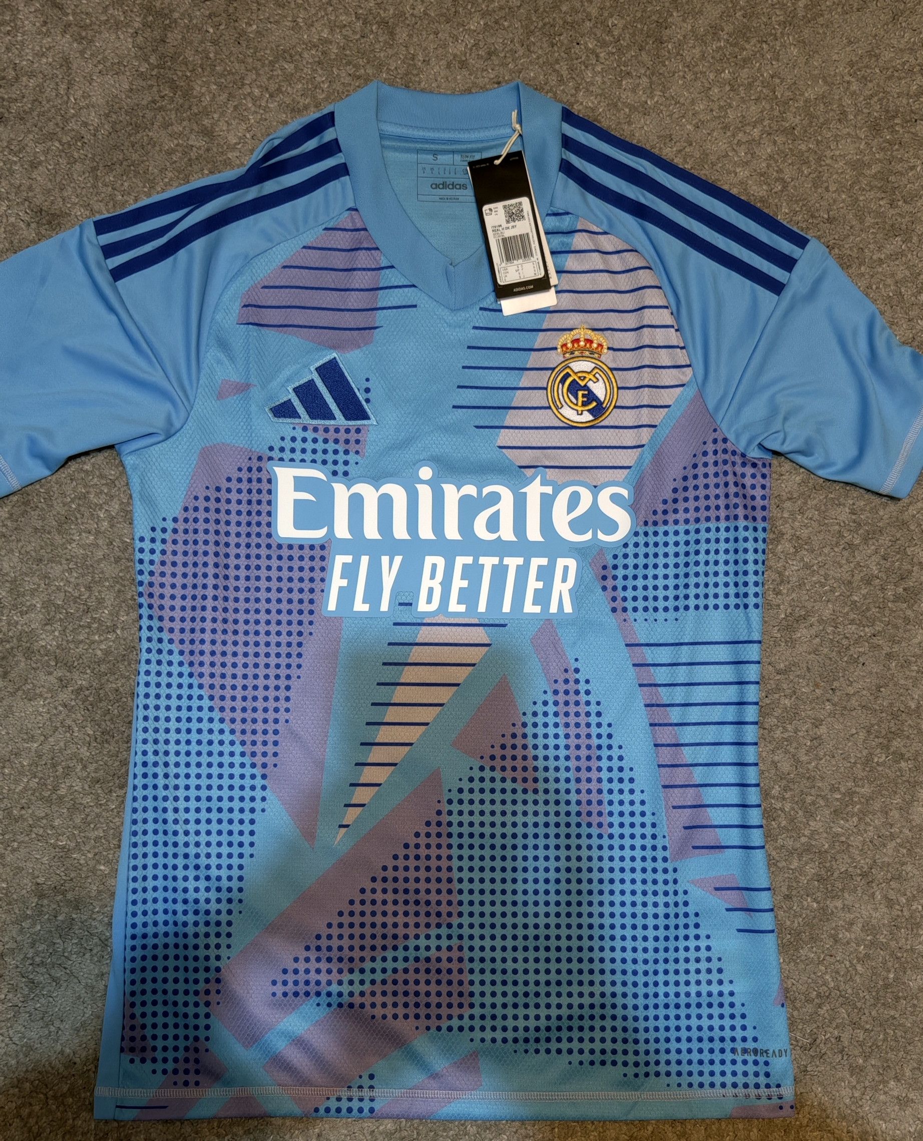 Adidas real madrid 2024 goalkeeper jersey GK Adidas football Size US S / EU 44-46 / 1 - 3 Thumbnail