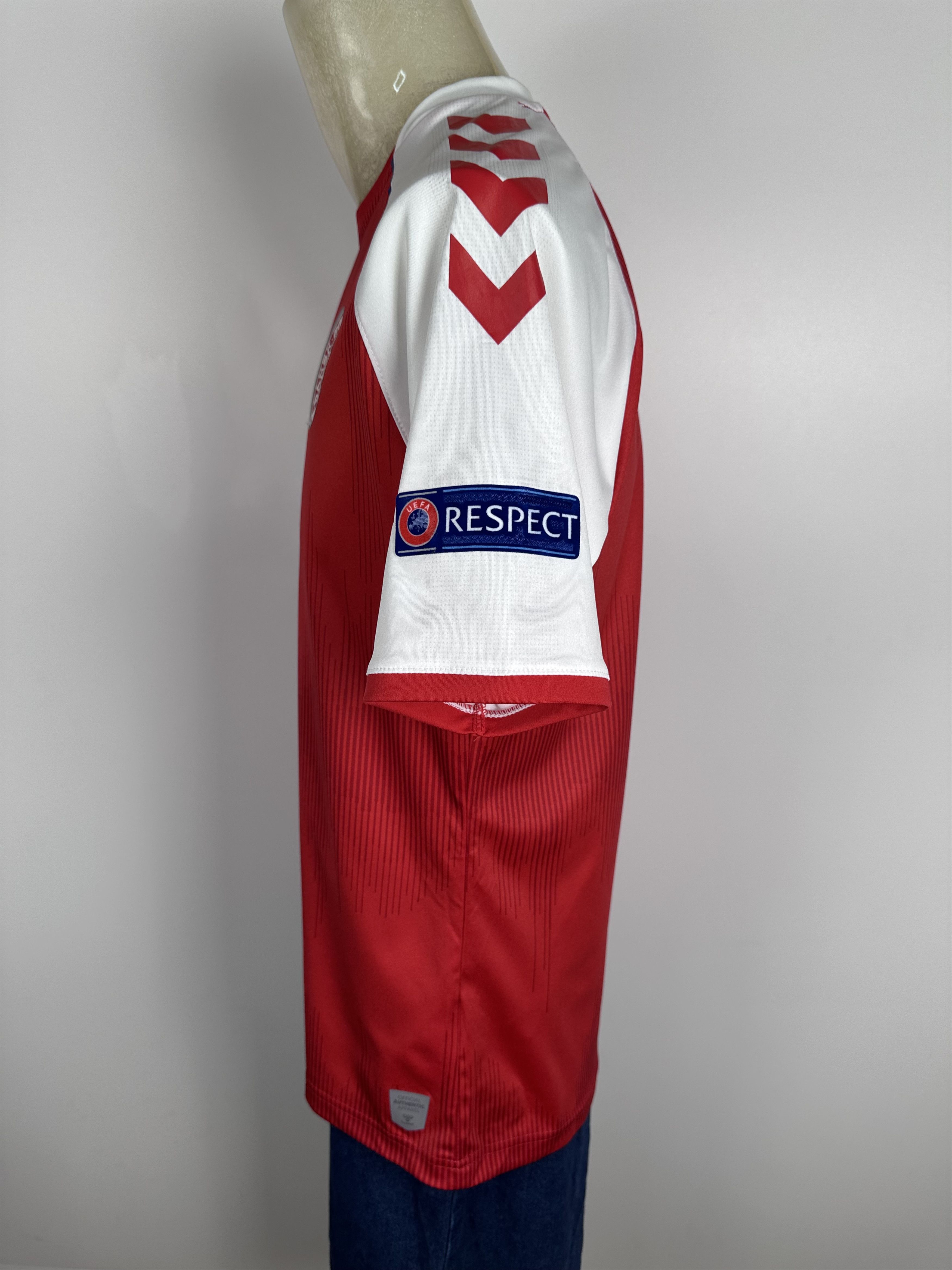 Hummel DENMARK 2021 2022 FOOTBALL SHIRT SOCCER JERSEY #5 MAEHLE Size US L / EU 52-54 / 3 - 11 Thumbnail
