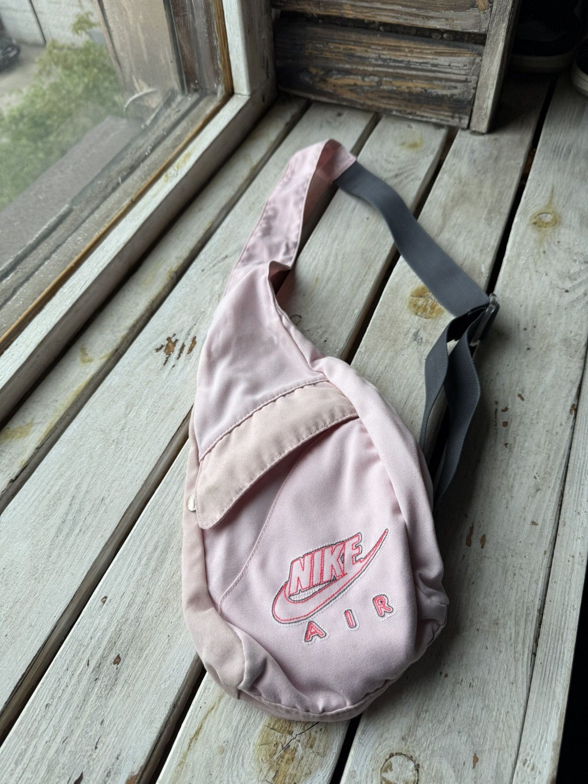 Nike × Vintage Vintage Nike Air Pink Sling Bag Y2K Mini Crossbody Size ONE SIZE - 1 Thumbnail