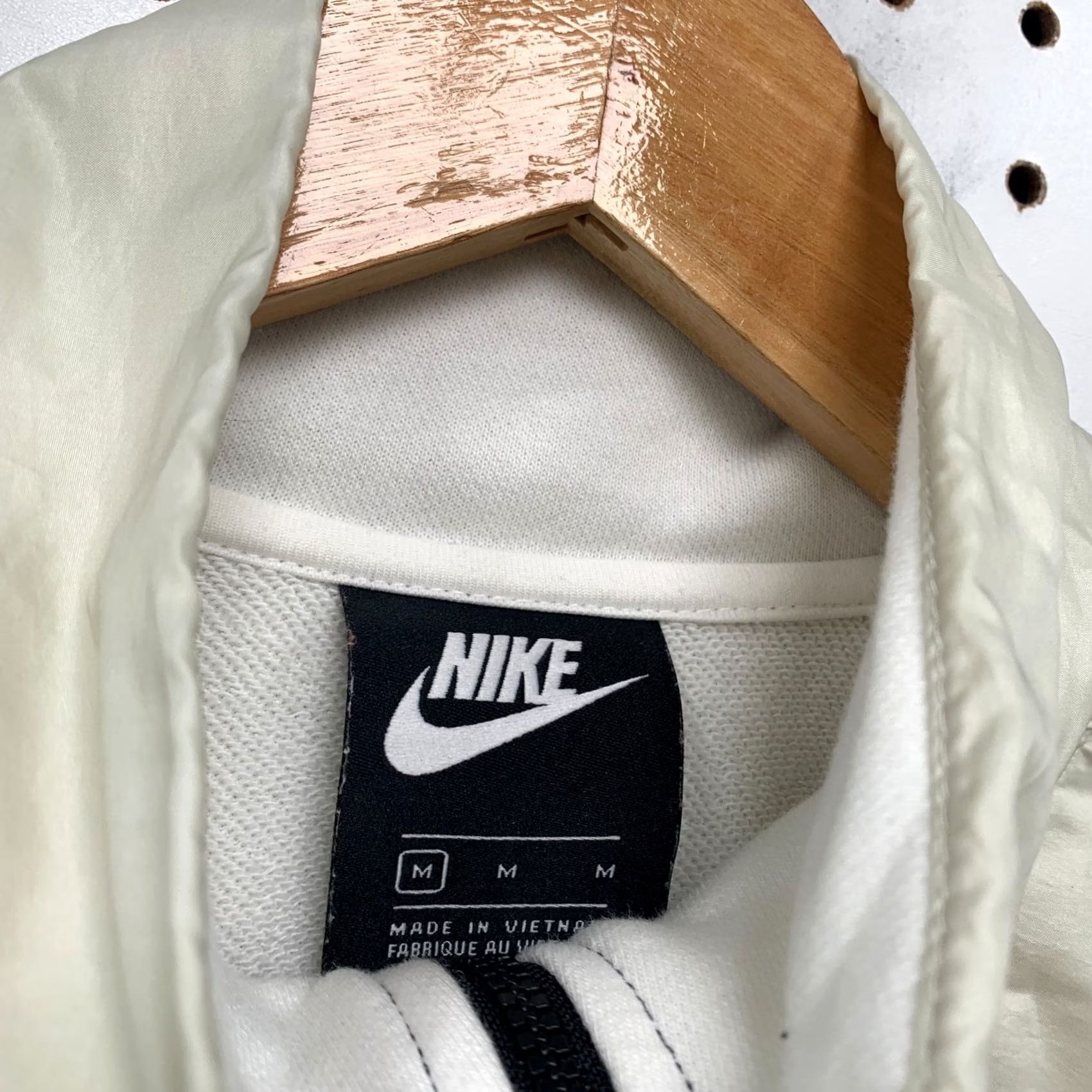 Nike Nike Sportswear Cropped 1/2 Zip Sweatshirt Womens M White Beige Sweatshirt Size M / US 6-8 / IT 42-44 - 3 Thumbnail