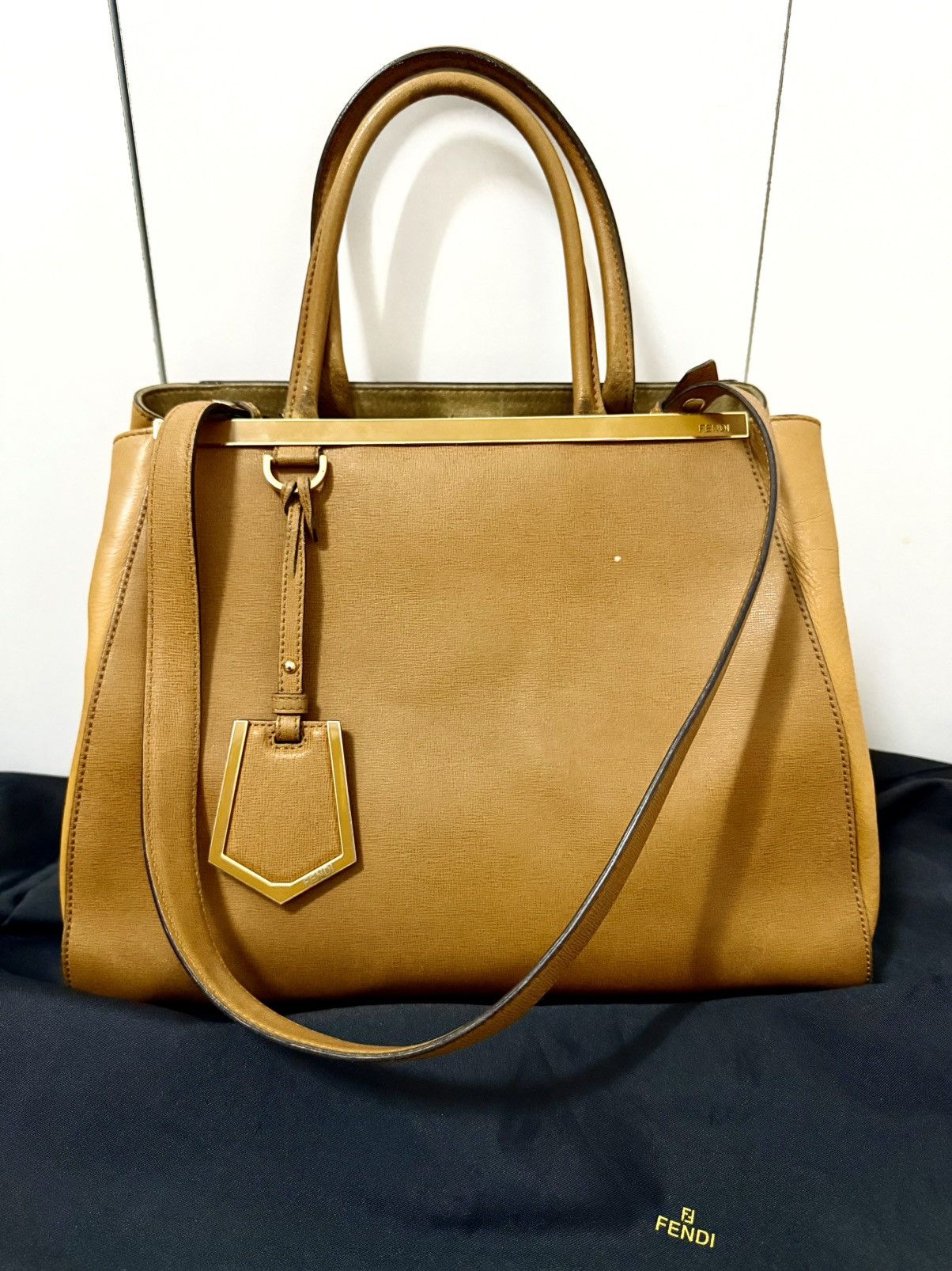 Fendi Fendi Toujours leather hand bag Size ONE SIZE - 1 Thumbnail