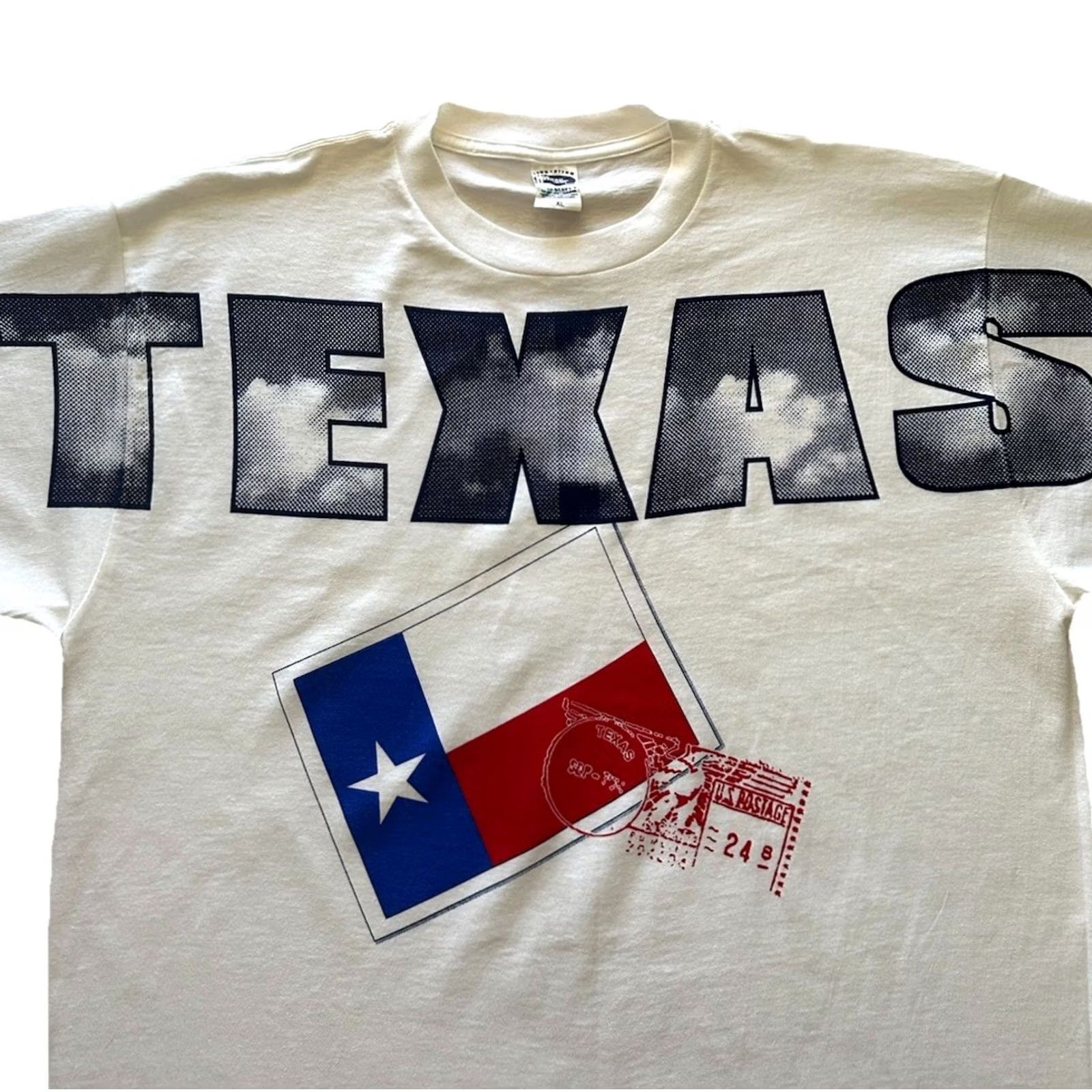 Logo 7 VINTAGE 90s Texas Spellout Big Center Logo Graphic White Single Stitch Tee XL US Mens T-Shirt Size US XL / EU 56 / 4 - 2 Thumbnail
