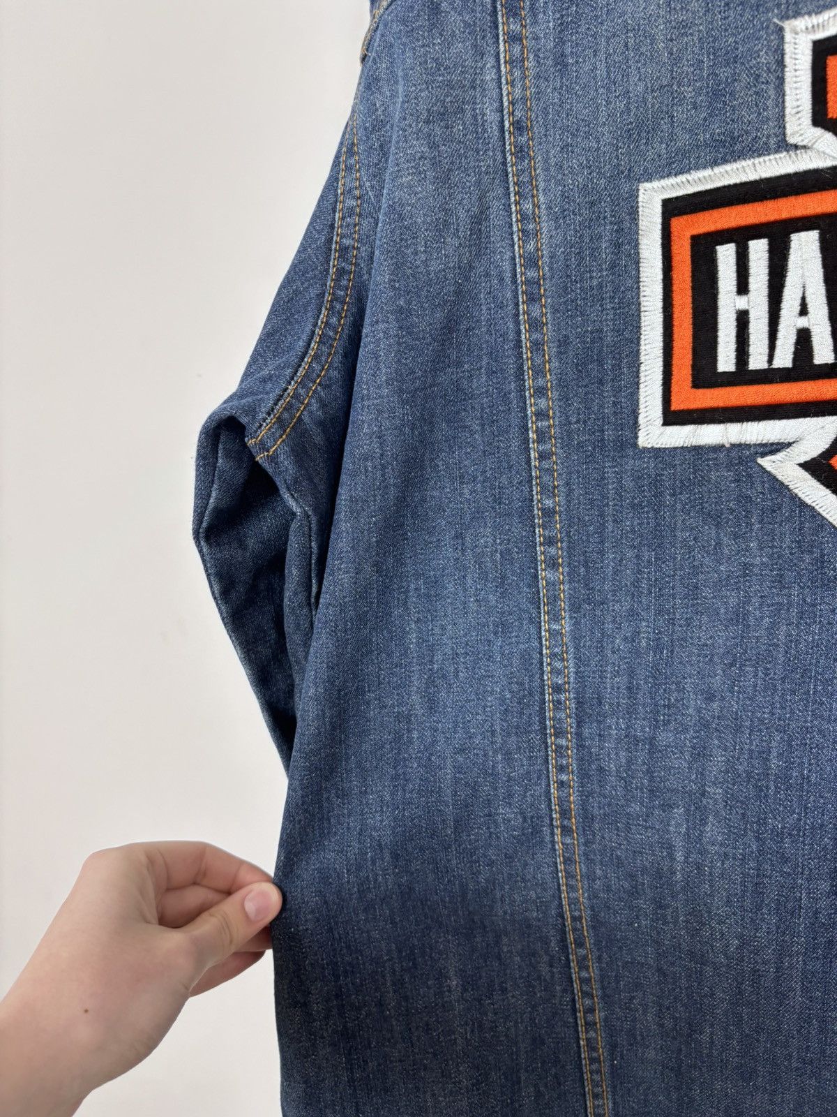 Harley Davidson Vintage Harley Davidson Big Embroidered Logo Denim Jacket Size US XXL / EU 58 / 5 - 21 Thumbnail