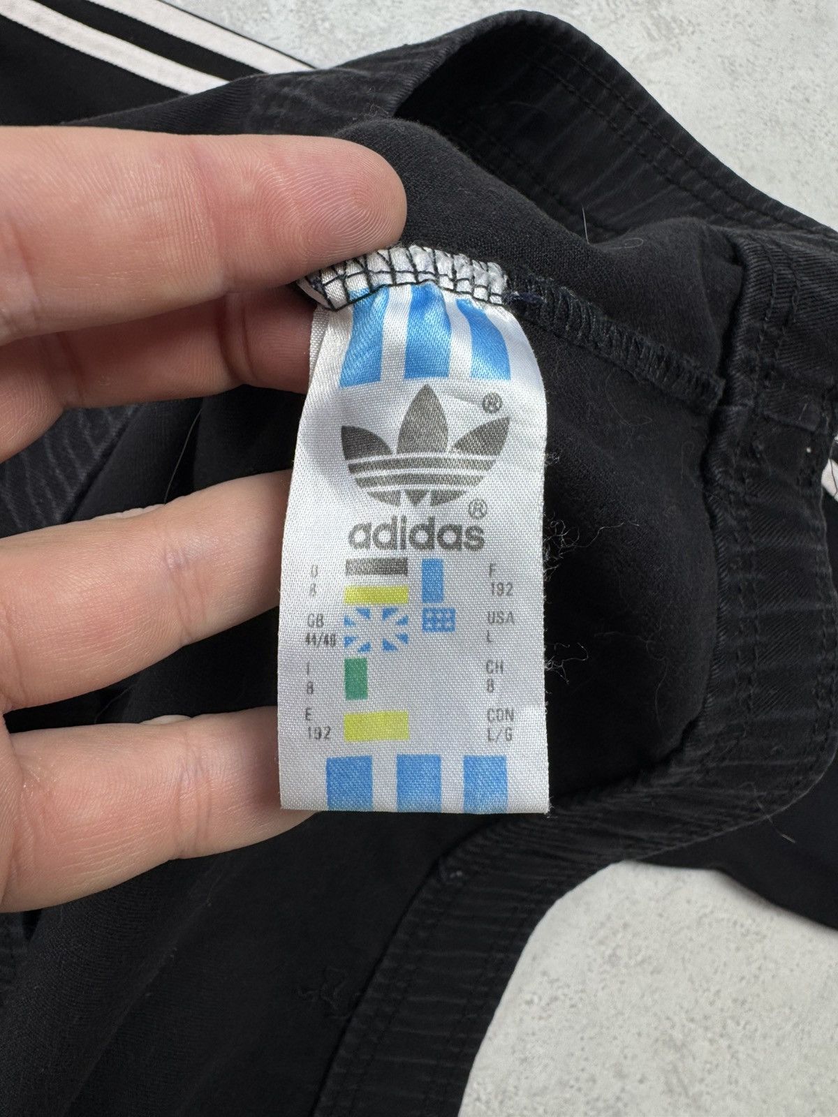 Adidas Vintage Adidas 00s Training Black Jacket Central Logo Size US L / EU 52-54 / 3 - 7 Thumbnail