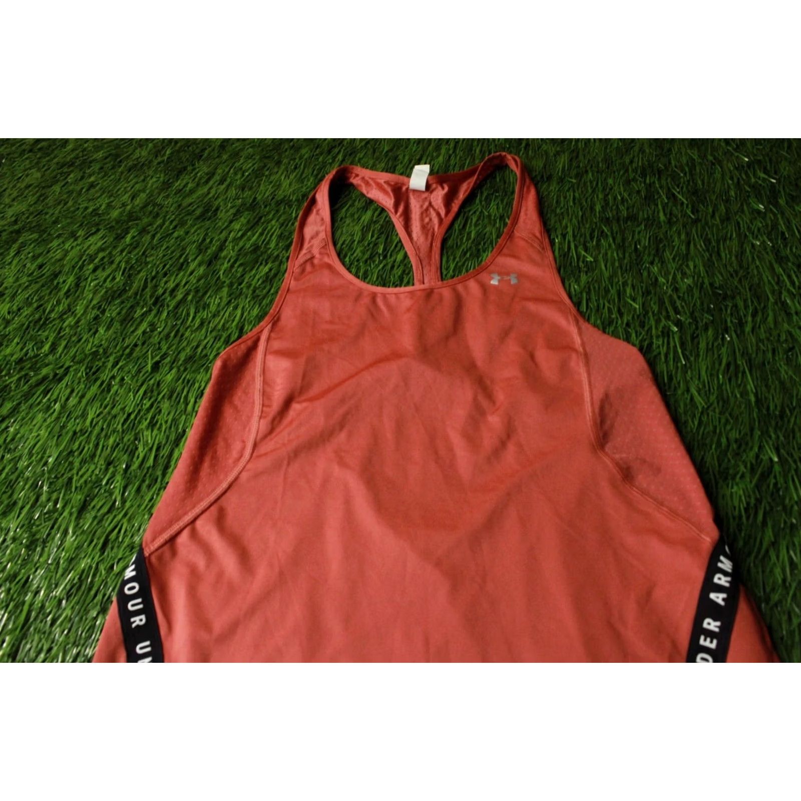 Under Armour Under Armour HeatGear Vest Shirt Women Sleeveless Training 2019 Size S Peach Jersey Vest Mens Women Girls Boys Size S / US 4 / IT 40 - 3 Thumbnail