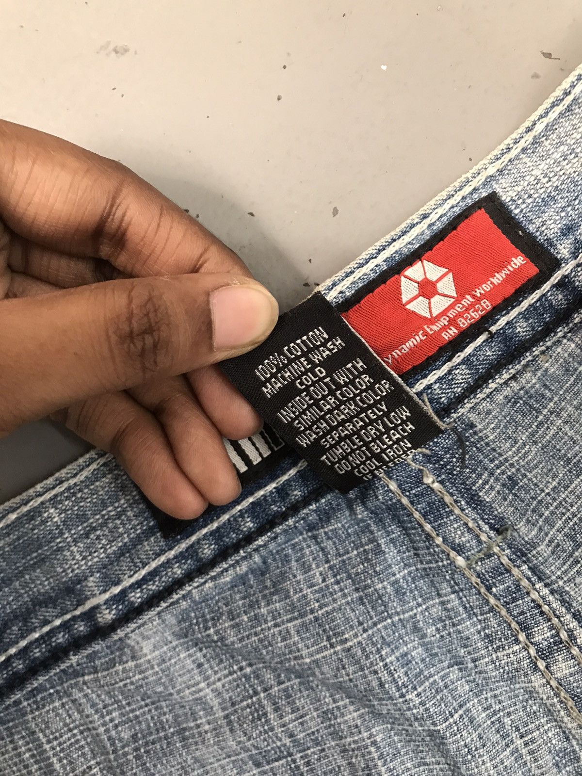 Southpole Vintage SouthPole red tab skater denim jort Size US 38 / EU 54 - 9 Thumbnail