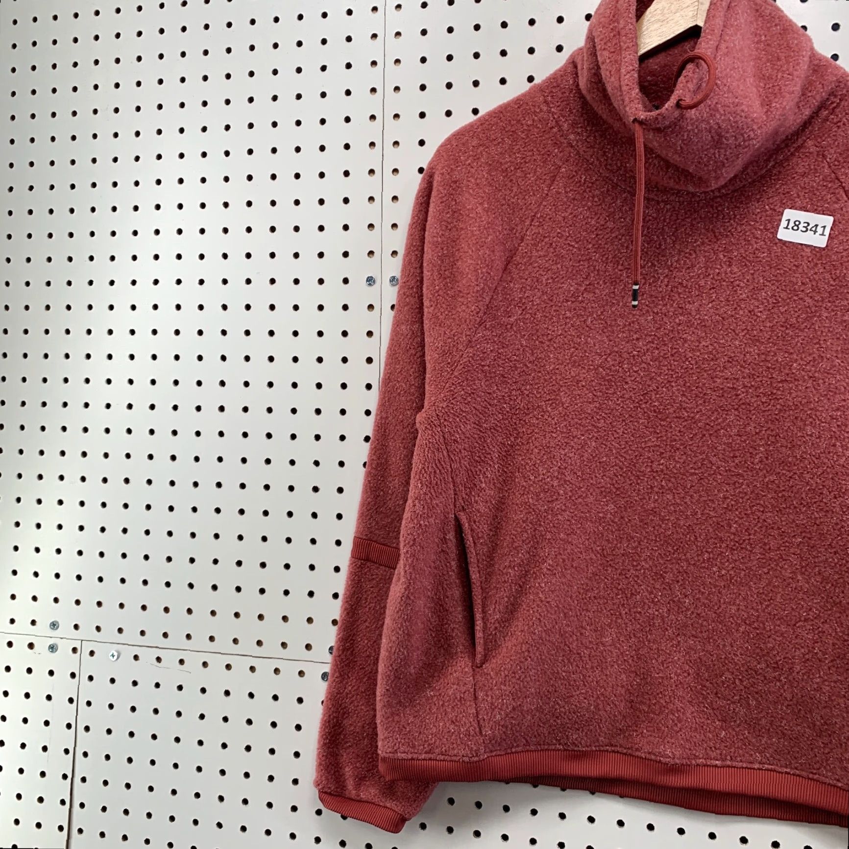 Nike Nike Cowl Neck Sweatshirt Womens Small Fits 21x23 Fleece Fuzzy Pullover Size S / US 4 / IT 40 - 3 Thumbnail