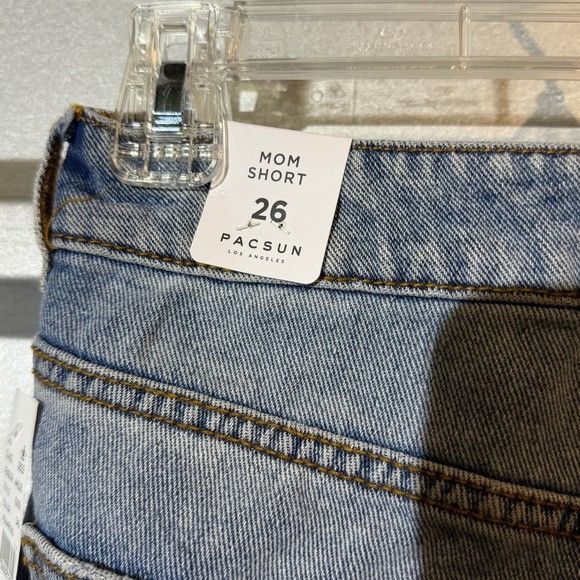 Pacsun NWT PACSUN MOM DENIM SHORTS SZ 26 Size 26" / US 2 / IT 38 - 4 Thumbnail