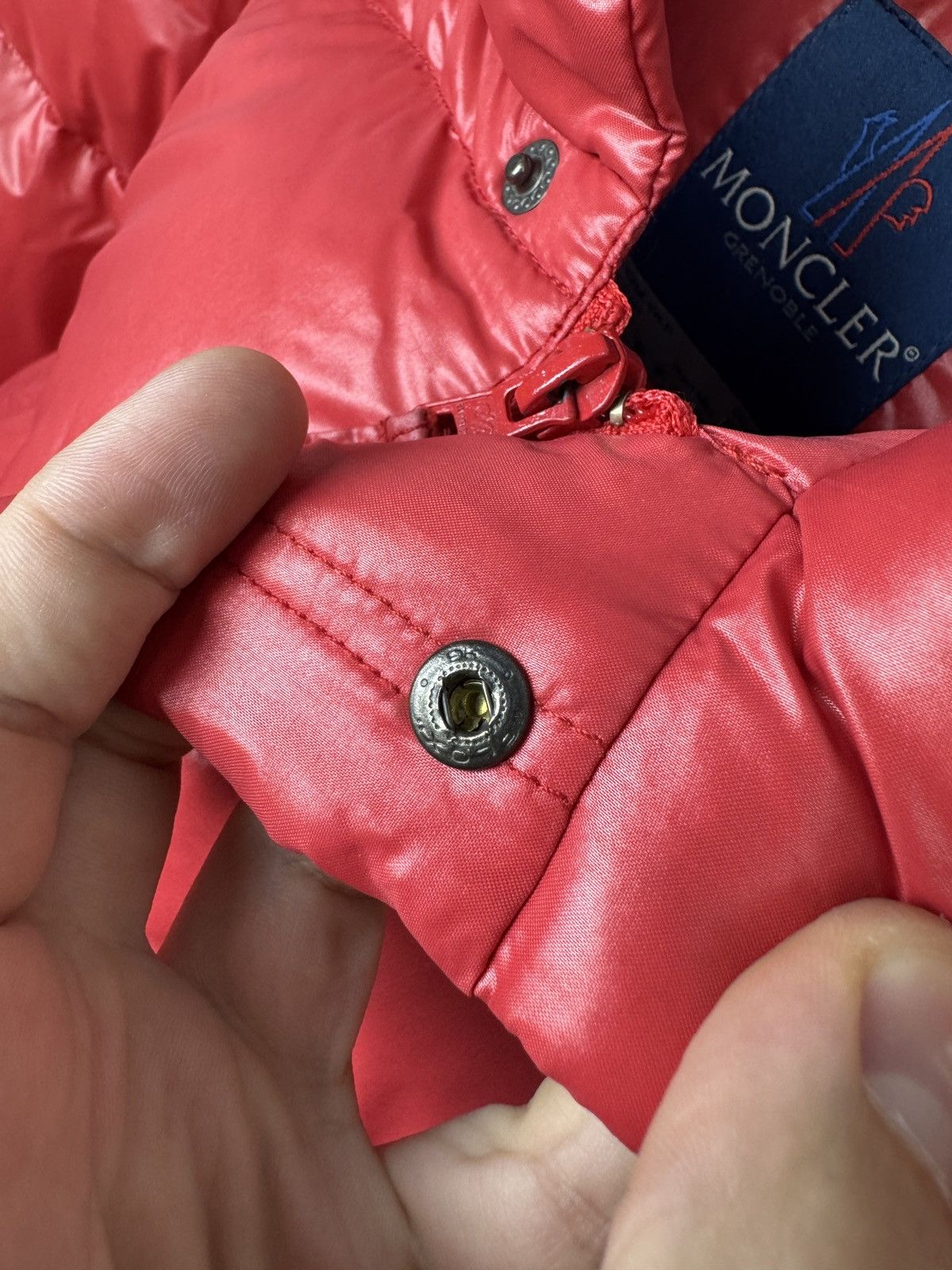 Moncler VTG Moncler Grenoble Red Puffer Down Jacket Rare 90s Snap Size US M / EU 48-50 / 2 - 7 Thumbnail