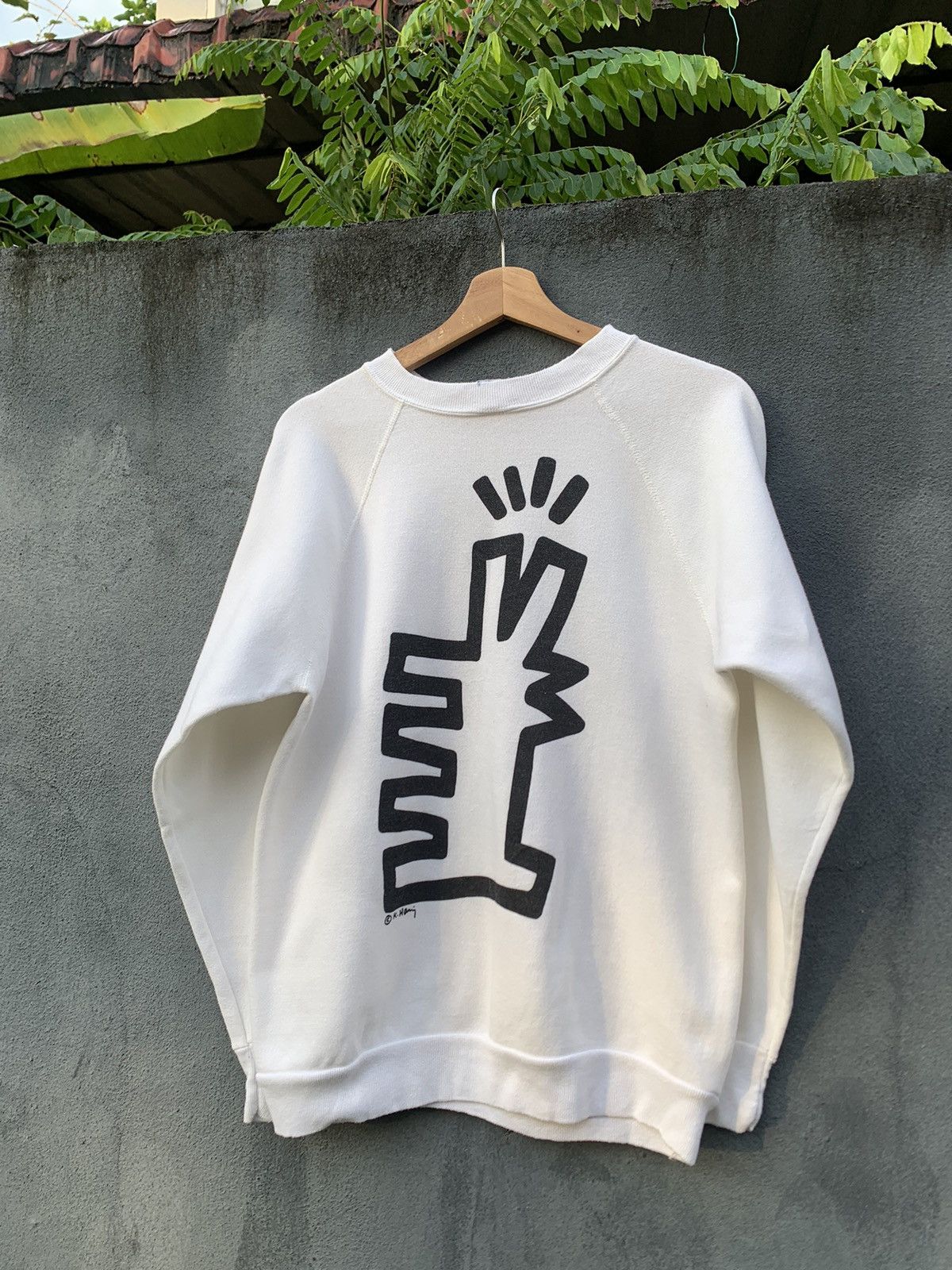Keith Haring Vintage Keith Haring White Tee Crewneck Sweater Size US M / EU 48-50 / 2 - 7 Thumbnail