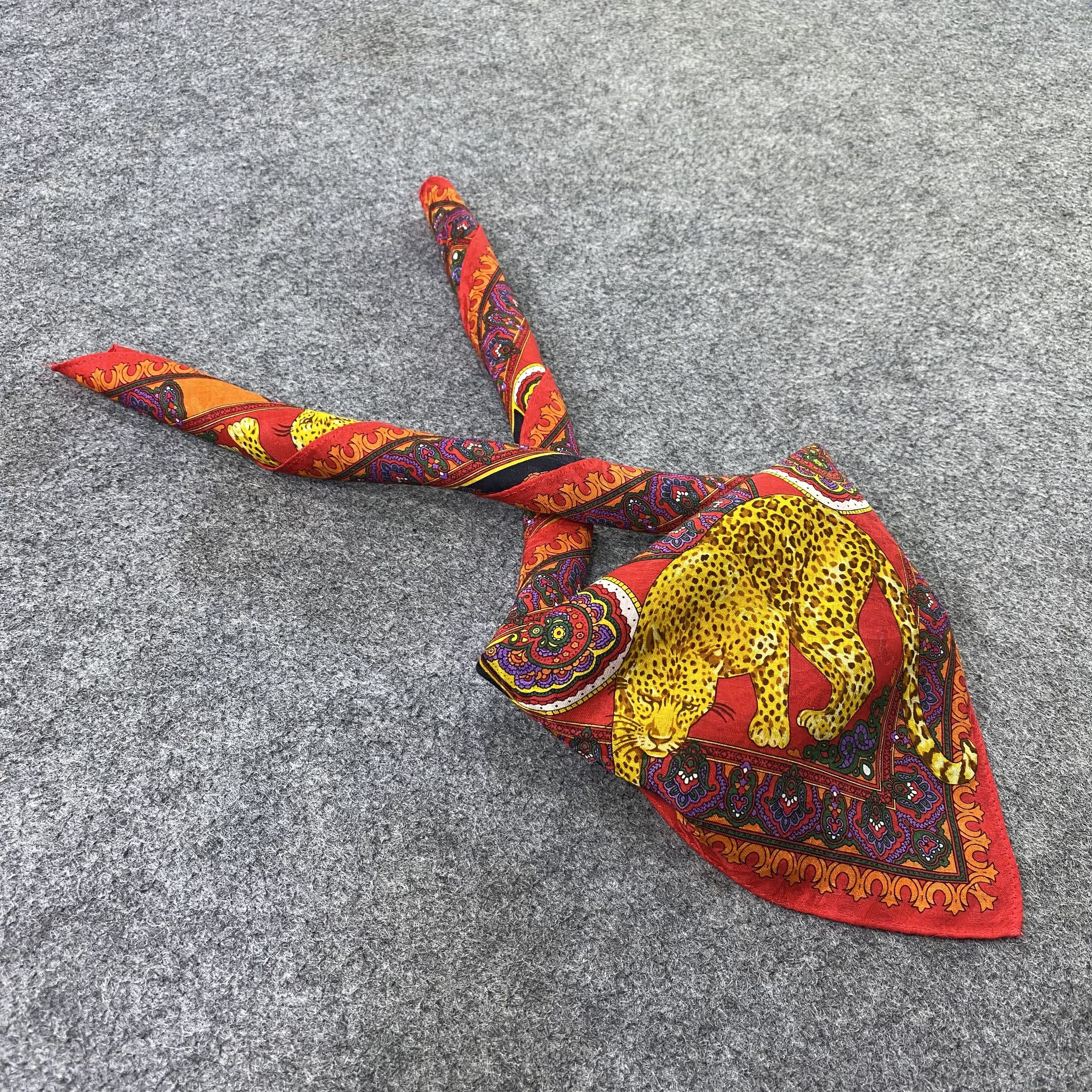 Japanese Brand Vintage Leopard Handkerchief Neckerchief Bandana-B1833 Size ONE SIZE - 1 Thumbnail