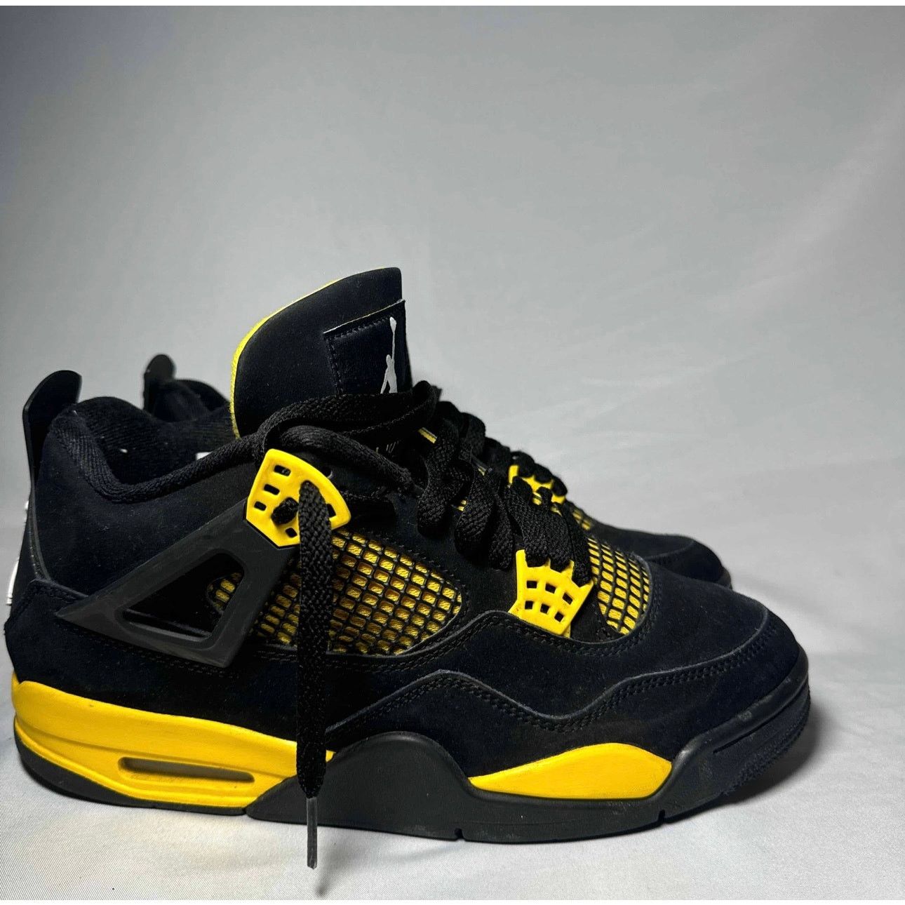 Jordan Brand × Nike Size 8.5 - Nike Air Jordan 4 Retro Thunder 2023 Men's Shoes Size US 8.5 / EU 41-42 - 1 Thumbnail