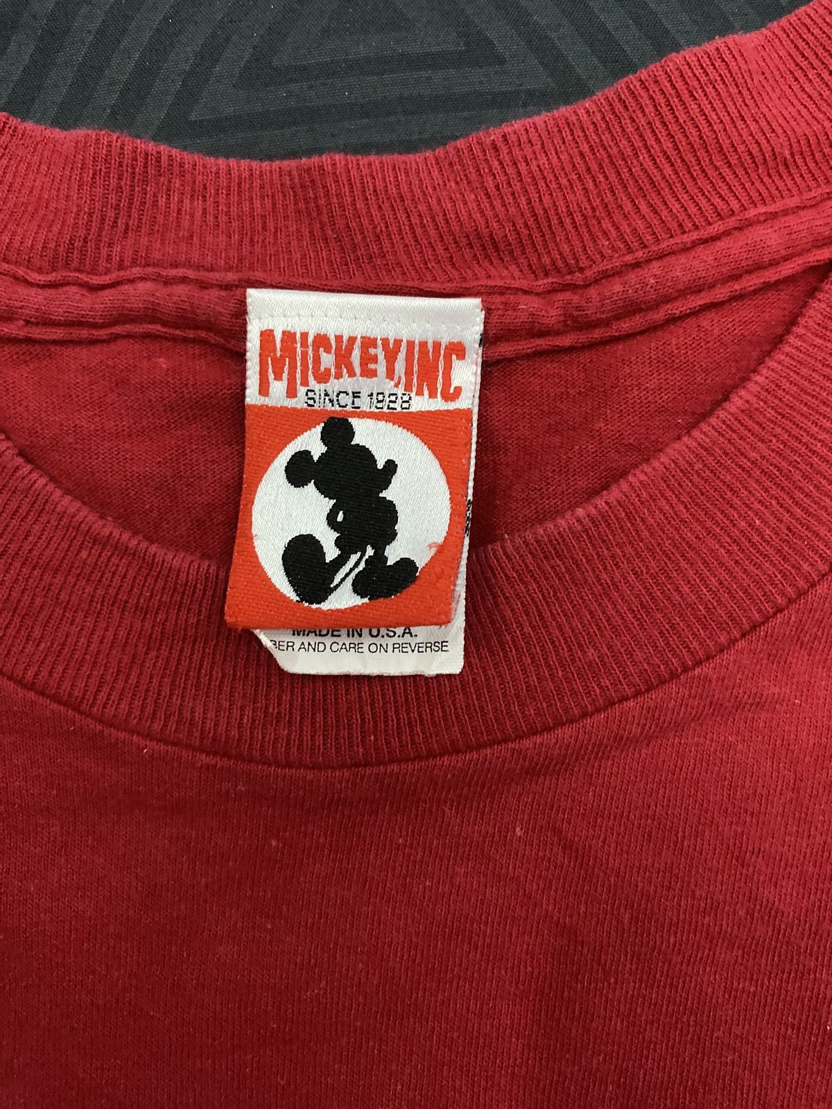 Disney Vintage disney t-shirt Size US L / EU 52-54 / 3 - 5 Thumbnail