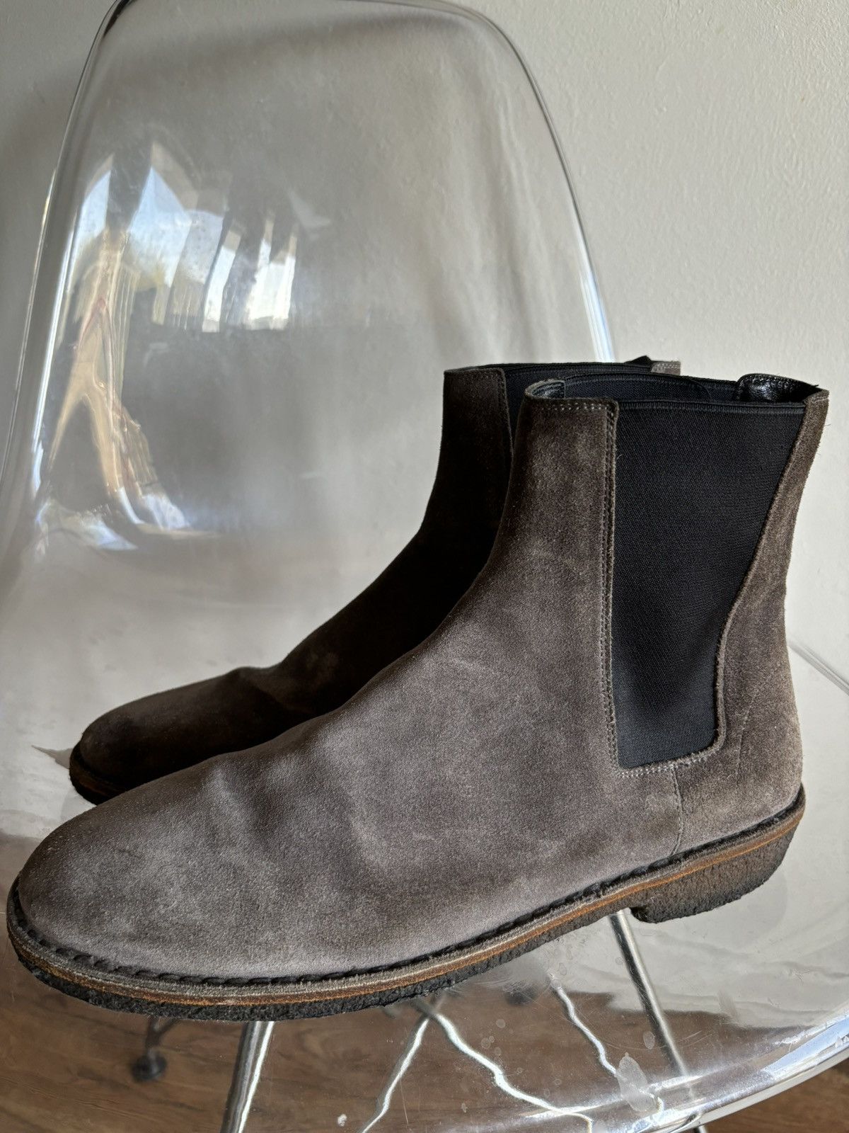 Yves Saint Laurent Gray Chelsea Size US 9 / EU 42 - 2 Thumbnail