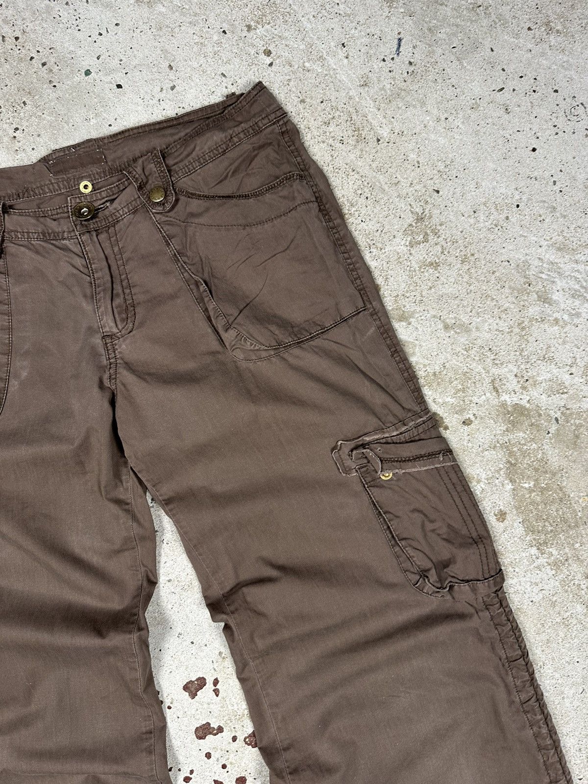 If Six Was Nine × Japanese Brand × Vintage Vintage Y2K Brown Cargo Flare Pants Baggy Size US 29 - 6 Thumbnail