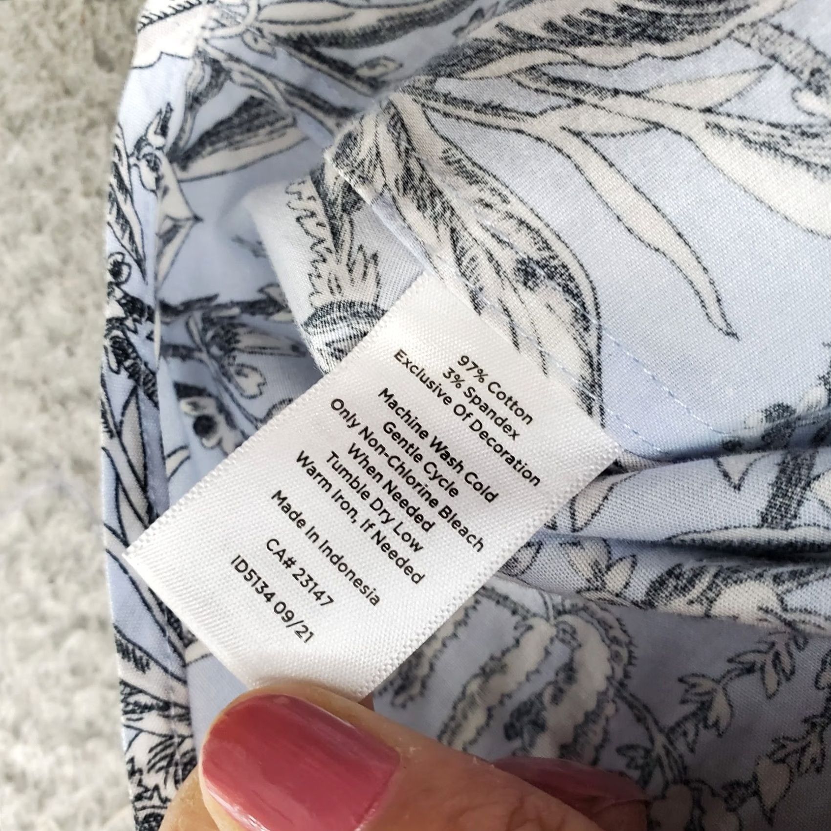 Talbots Talbots Womens 16P Multicolor Palm Leaf Print Non-Iron Long Sleeve Button-Up Shirt Size XXL / US 16-18 / IT 52-54 - 7 Thumbnail