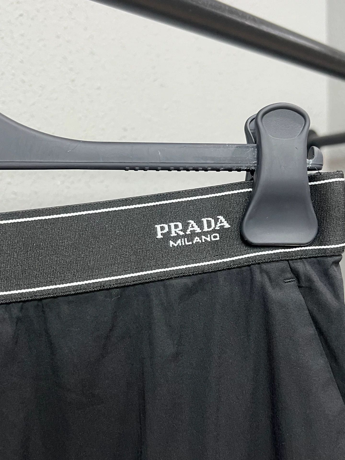 Prada Prada Black Waistband Logo Wide-Leg Pants Size US S / EU 44-46 / 1 - 3 Thumbnail