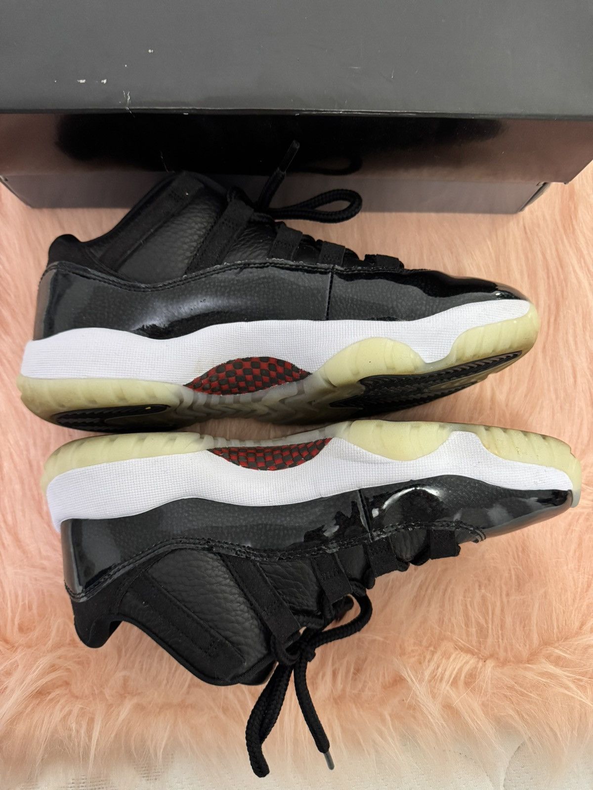Jordan Brand Air Jordan 11 Retro Low 72/10 Size US 7 / EU 40 - 6 Thumbnail