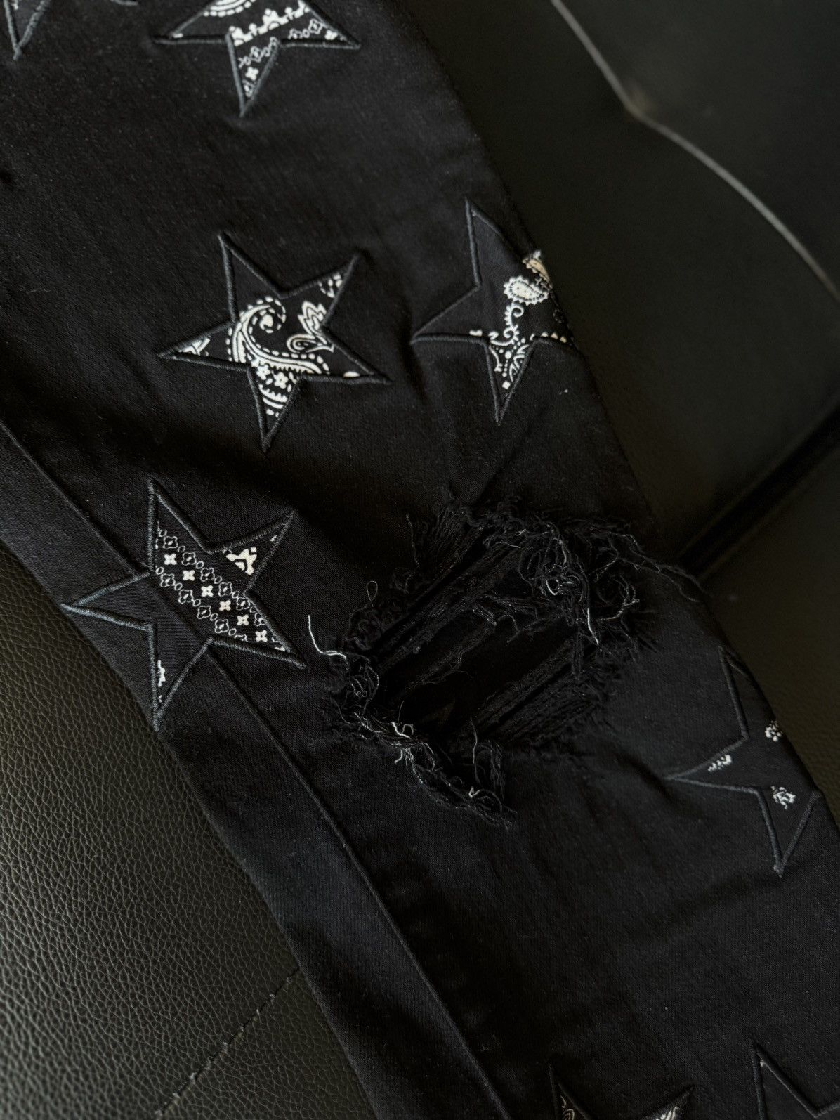 Amiri Amiri Black STAR Jeans Black Patch Size 30 Flawless 🧼 Size US 30 / EU 46 - 6 Thumbnail