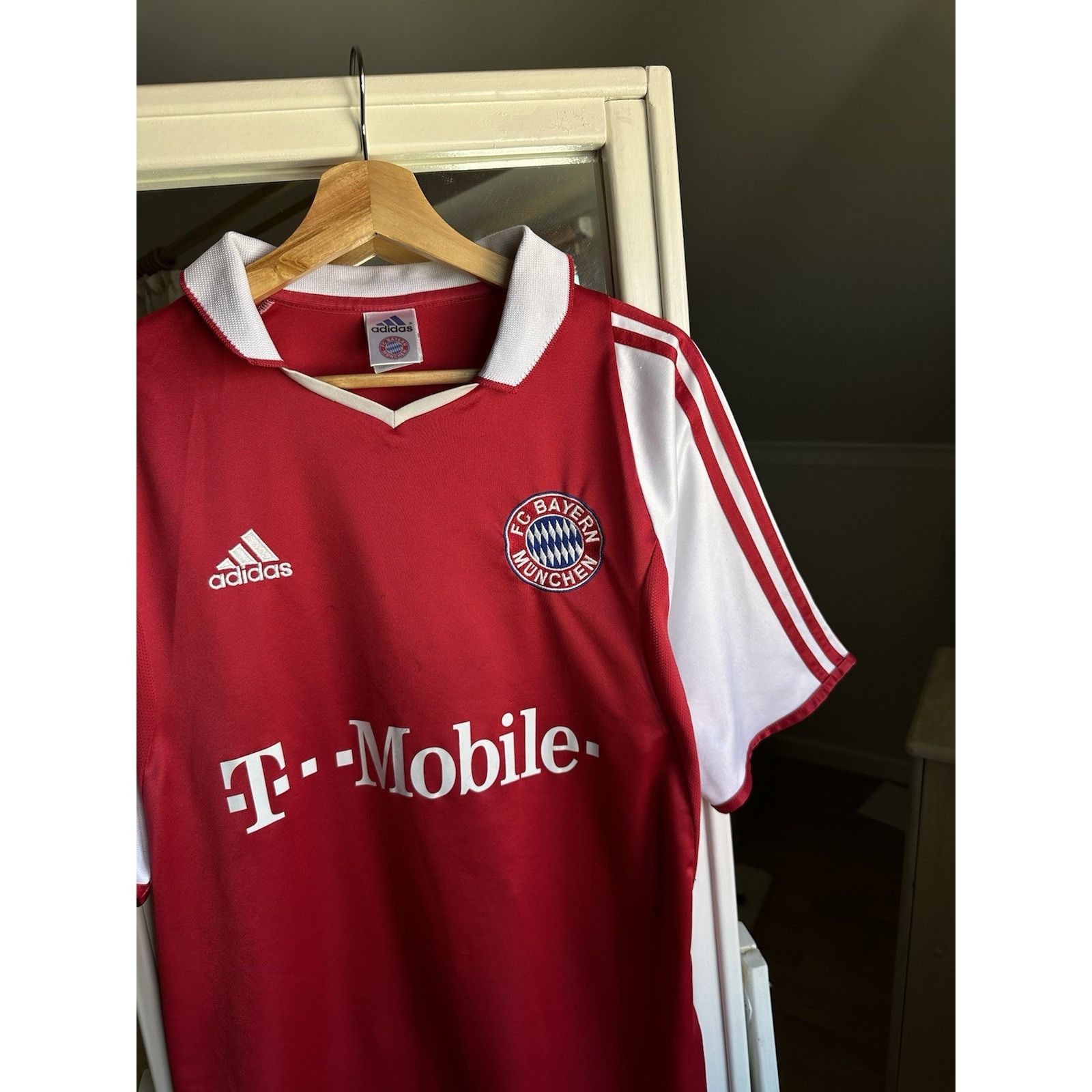 Adidas Bayern Munich 2004-05 Home Shirt (M) (Santa Cruz 24) Size US M / EU 48-50 / 2 - 4 Thumbnail
