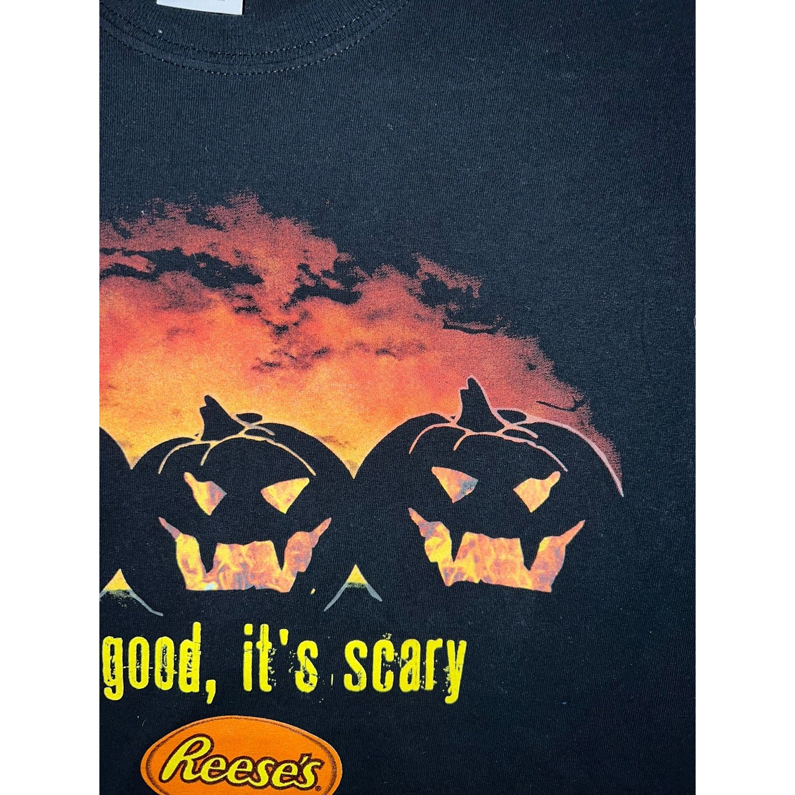 Gildan Vintage Reeses Shirt So Good It's Scary Halloween Tee Candy Size US S / EU 44-46 / 1 - 3 Thumbnail